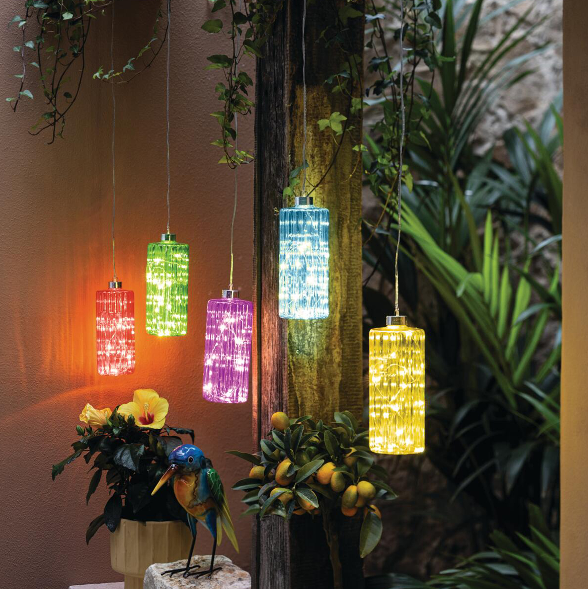 Acheter Guirlande LED "gardenparty colorée"  dans la boutique en ligne de Frank Flechtwaren pour Nouvel arrivage