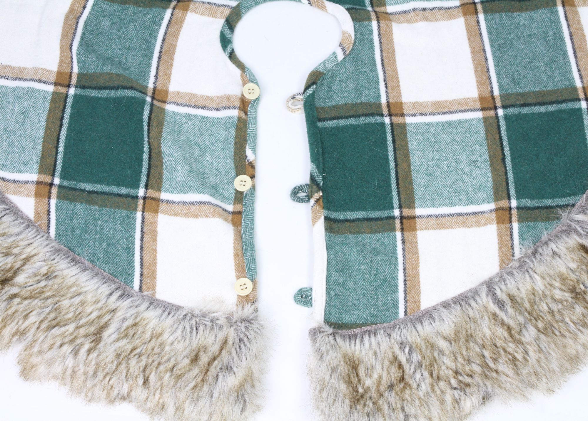 Acheter Couvre-pied de sapin de Noël "Highland"  dans la boutique en ligne de Frank Flechtwaren pour Noël