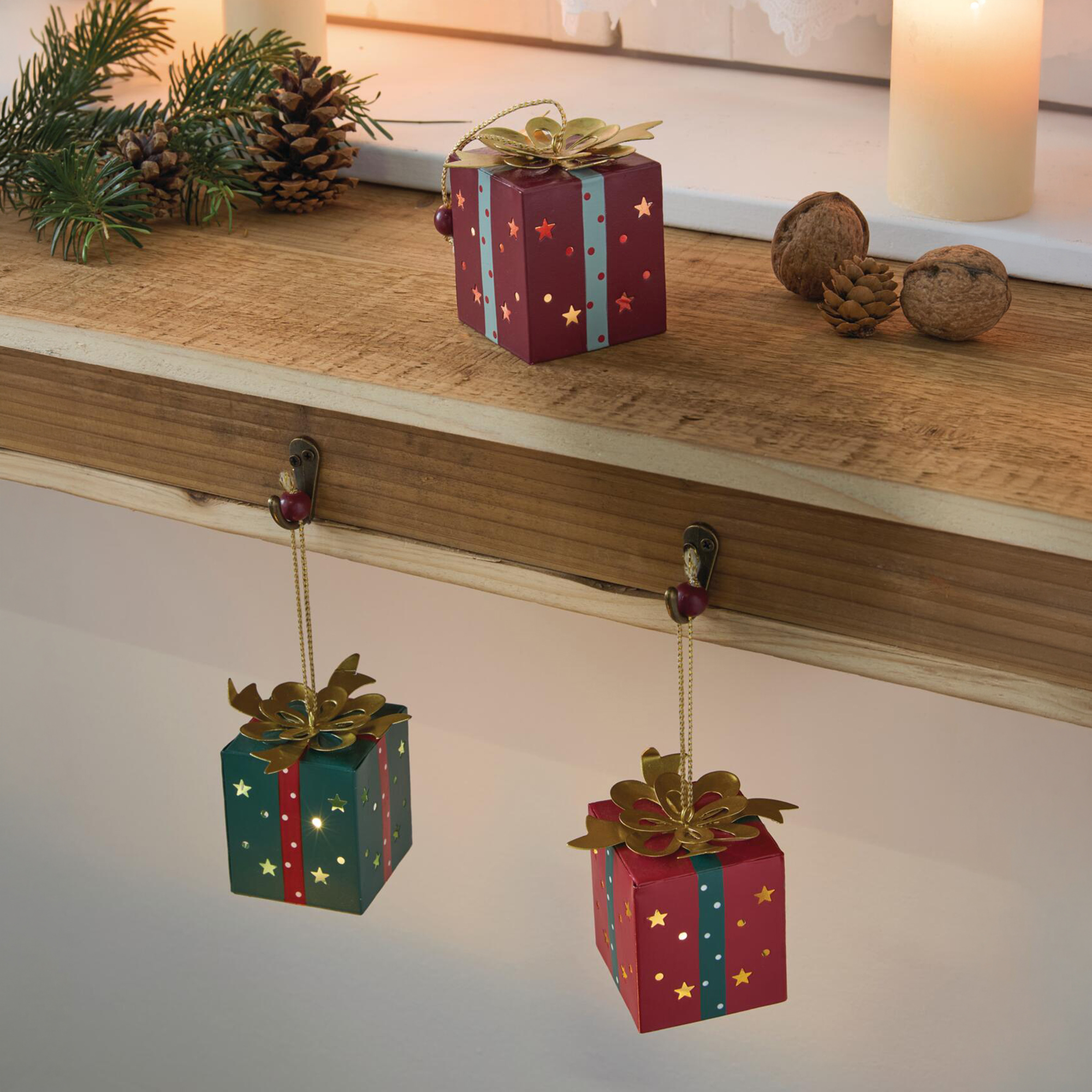 Acheter Pendentifs LED « Cadeau », lot de 3 dans la boutique en ligne de Frank Flechtwaren pour Décorations à suspendre