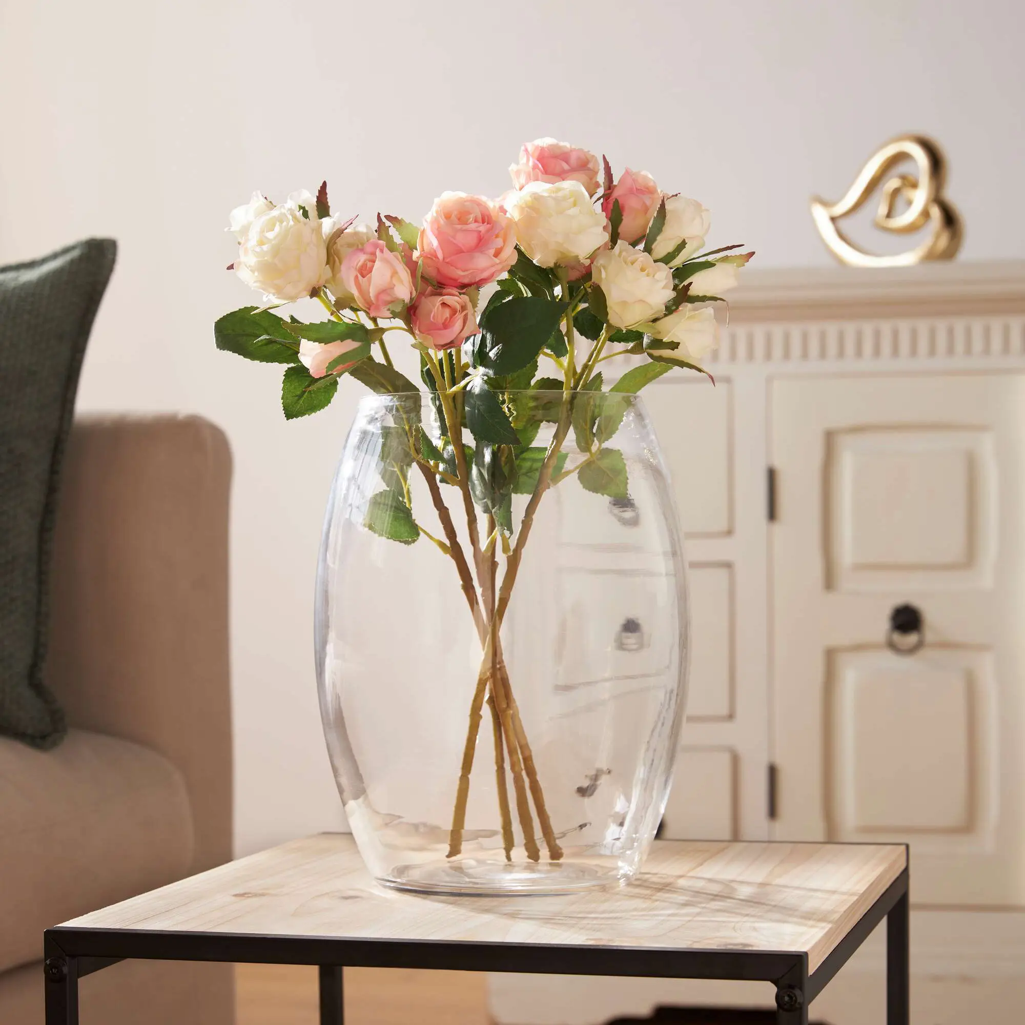 Acheter Lot de 4 fleurs synthétiques "amour de roses"  dans la boutique en ligne de Frank Flechtwaren