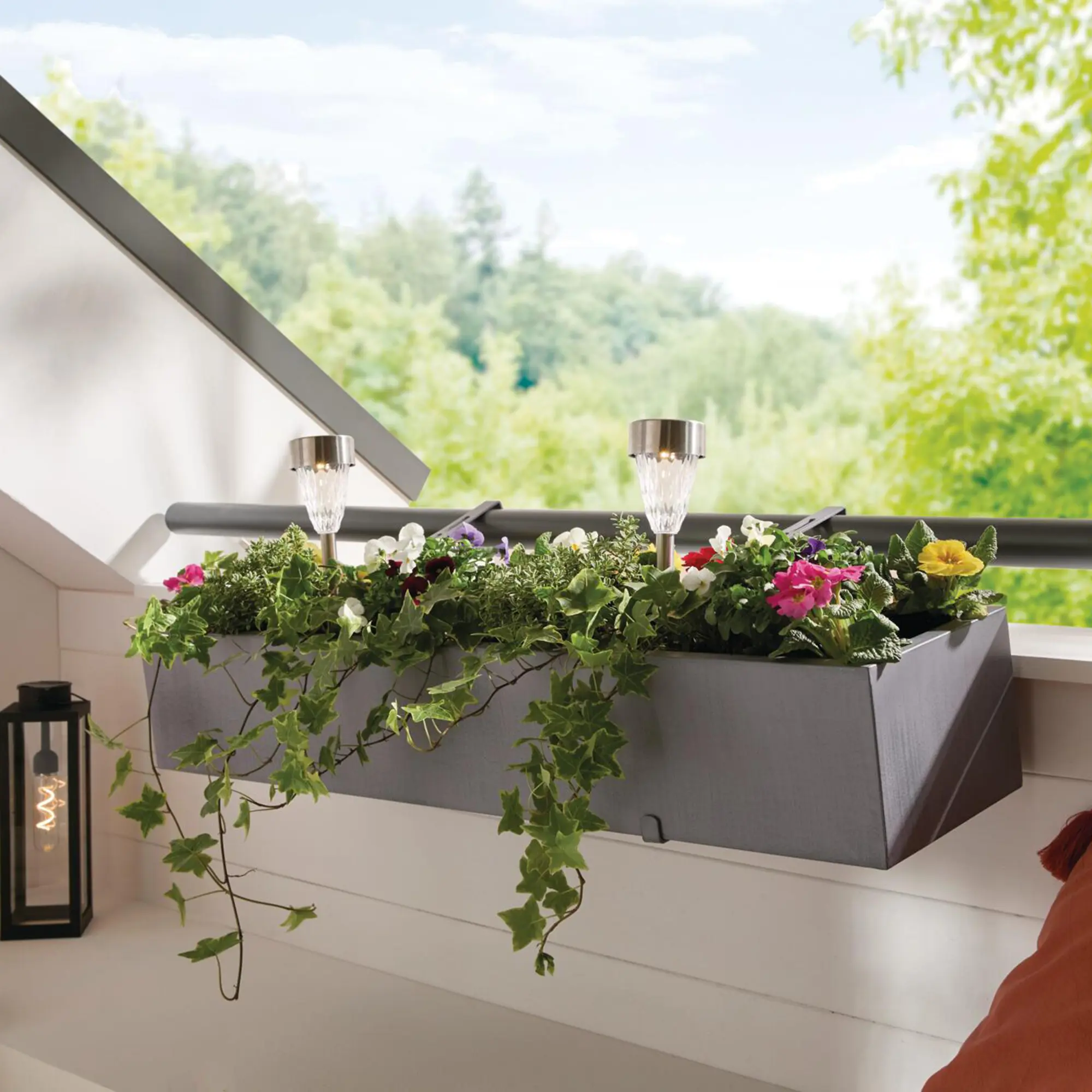 Acheter Jardinière "grise"  dans la boutique en ligne de Frank Flechtwaren