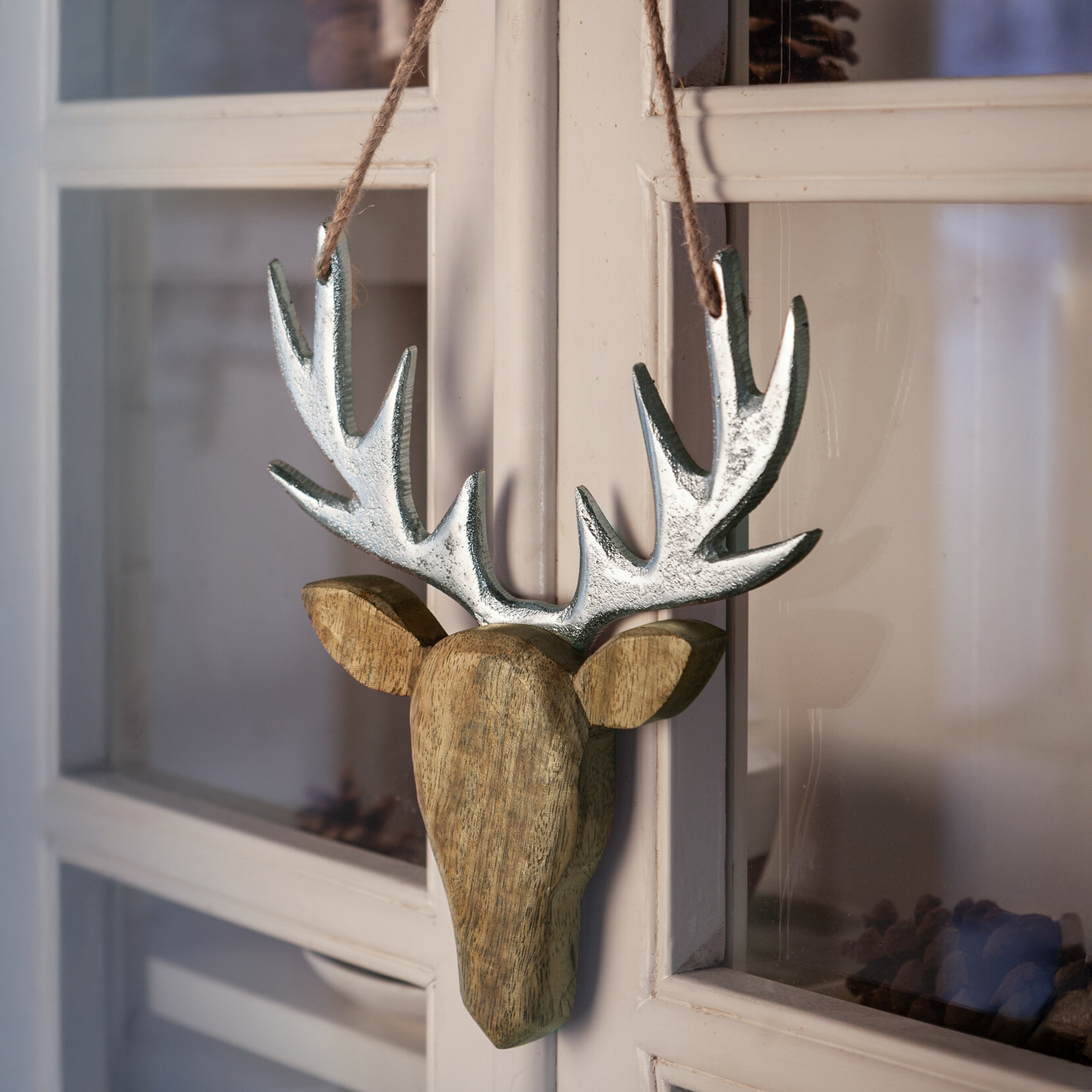 Acheter Décoration à suspendre "cerf"  dans la boutique en ligne de Frank Flechtwaren