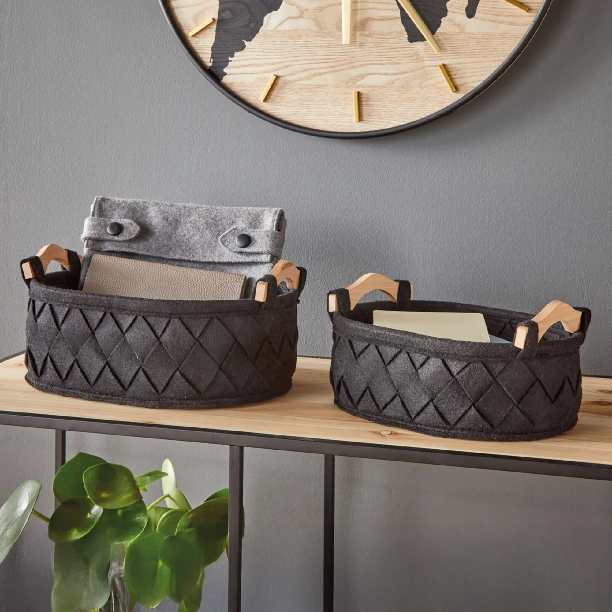 Acheter Lot de 2 paniers feutres "Modern classic"  dans la boutique en ligne de Frank Flechtwaren