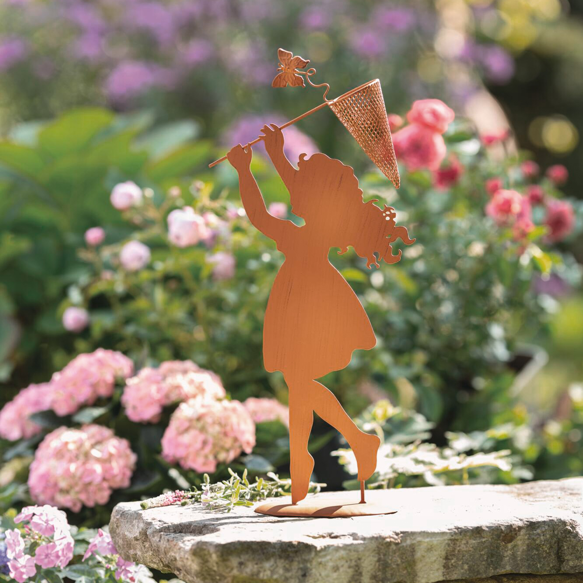 Acheter Figurine "fillette avec filet"  dans la boutique en ligne de Frank Flechtwaren