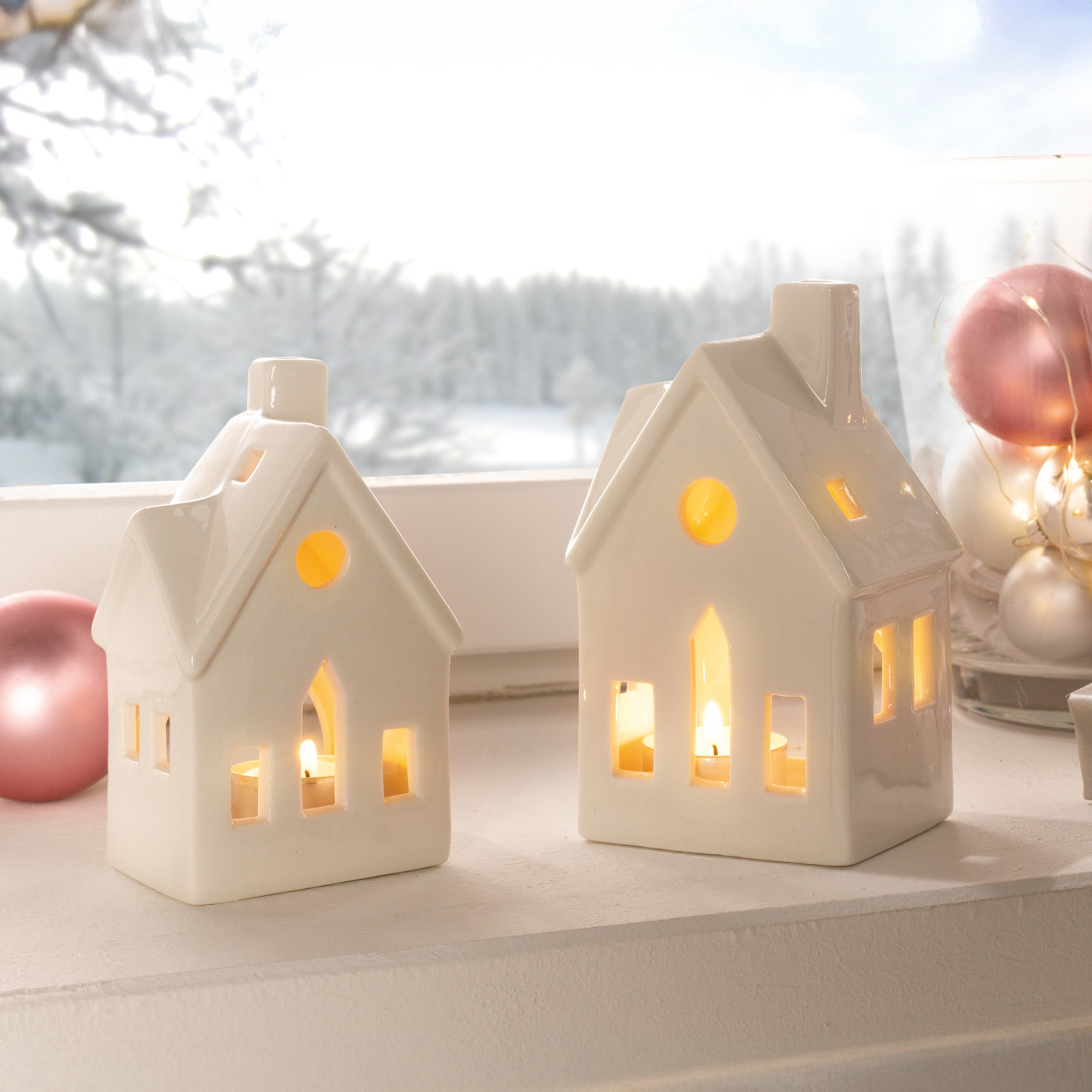 Acheter Lot de 2 bougeoirs "maison d'hiver"  dans la boutique en ligne de Frank Flechtwaren