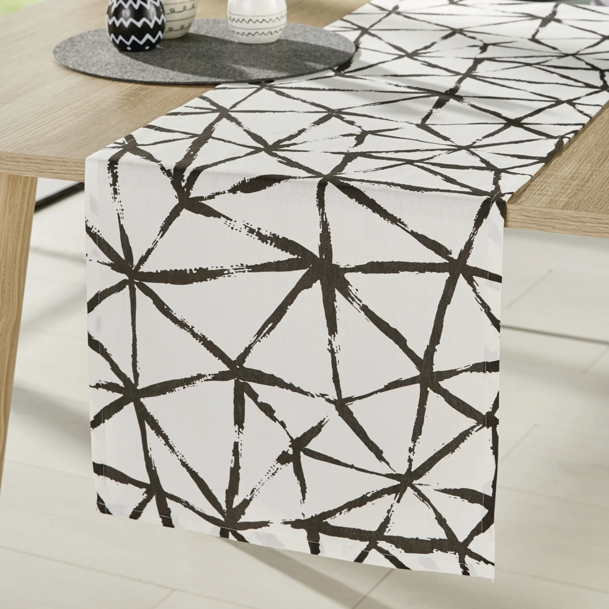 Acheter Chemin de table "graphique"  dans la boutique en ligne de Frank Flechtwaren