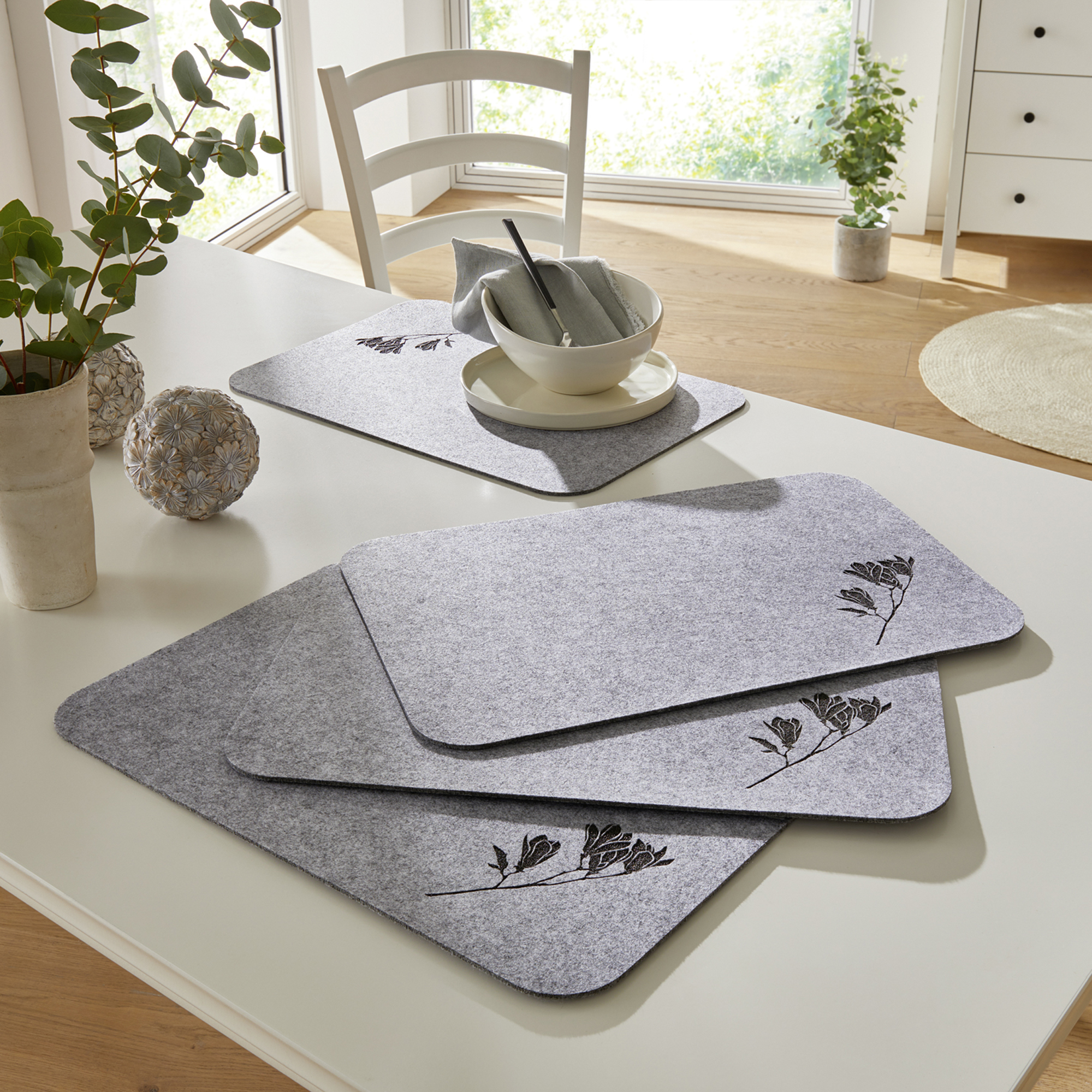 Acheter Lot de 4 sets de table "branche fleurie"  dans la boutique en ligne de Frank Flechtwaren