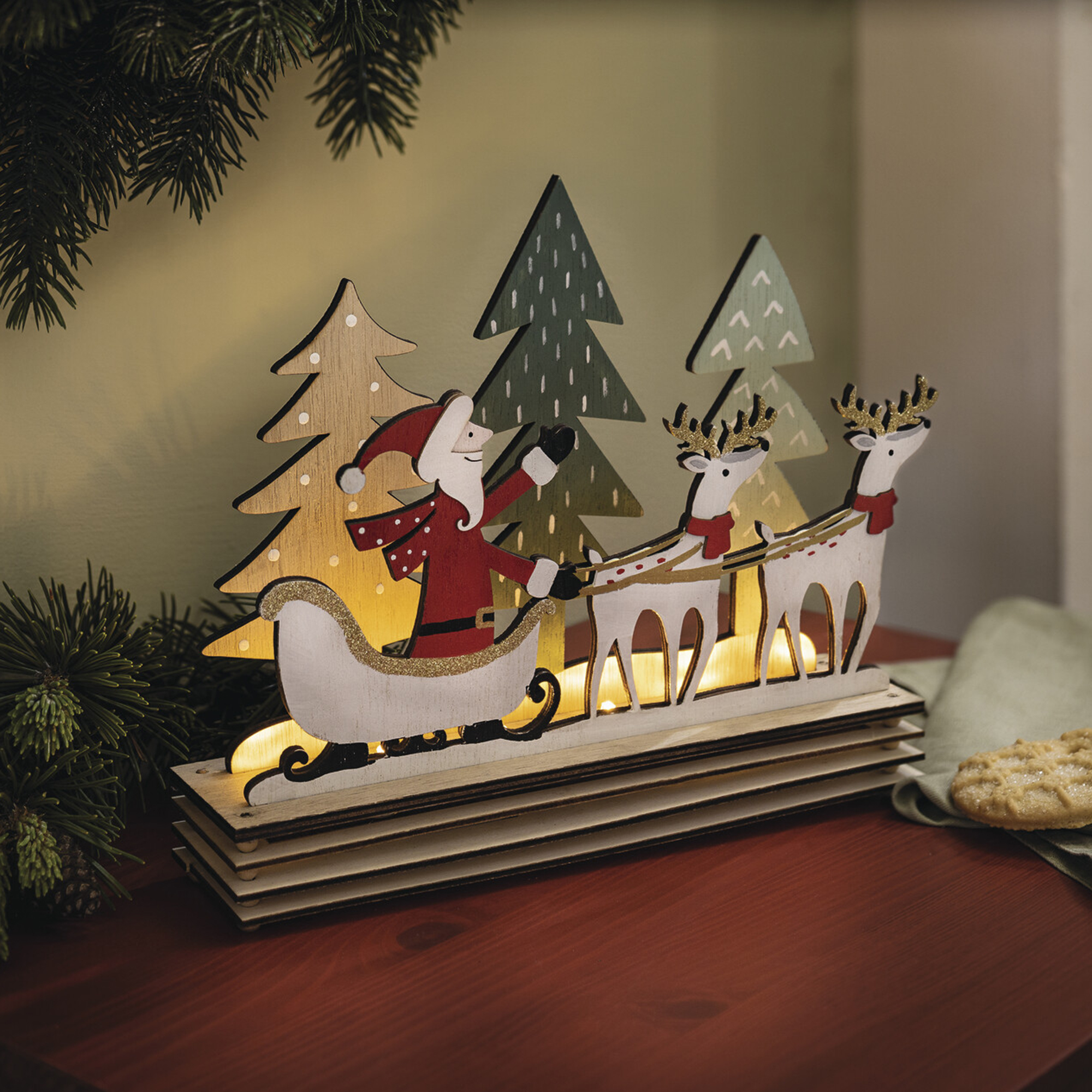 Acheter Plateau LED "Père Noël avec traineau"  dans la boutique en ligne de Frank Flechtwaren pour Noël