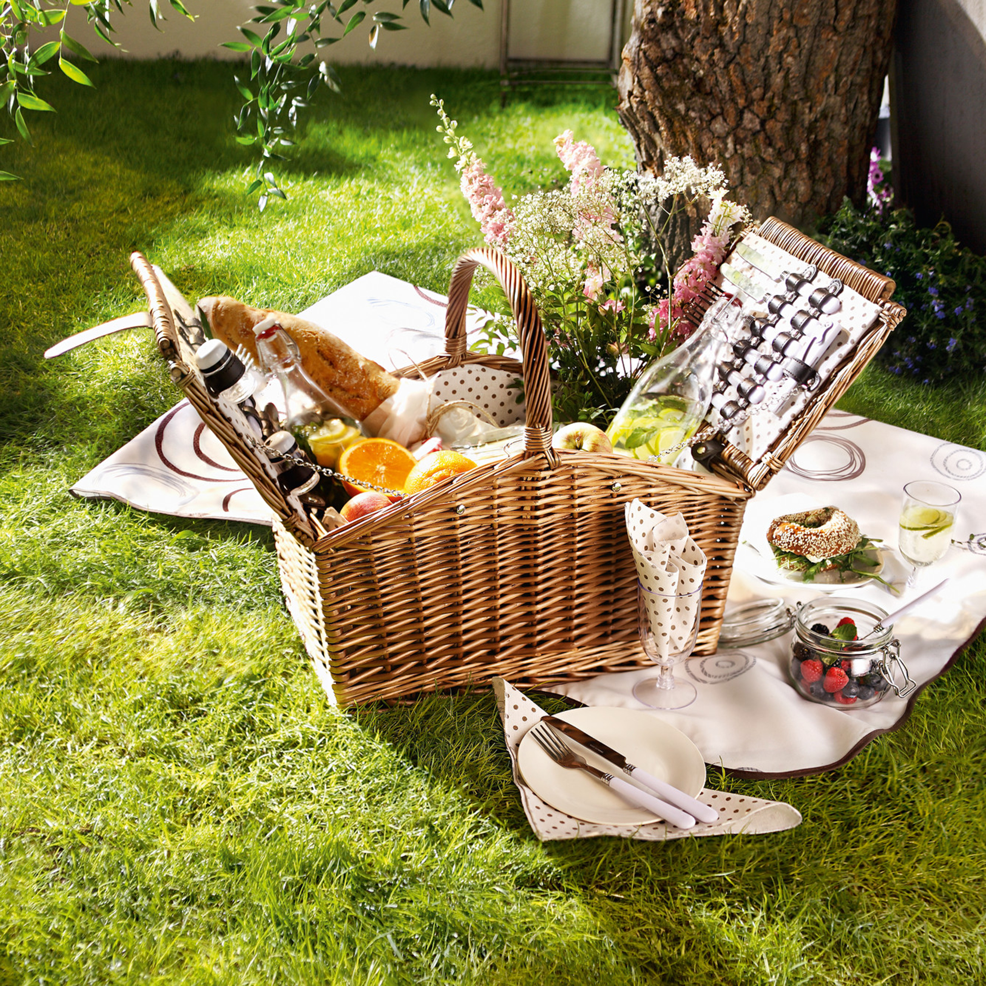 Acheter Panier pique-nique "Cottage" 28 pcs.  dans la boutique en ligne de Frank Flechtwaren