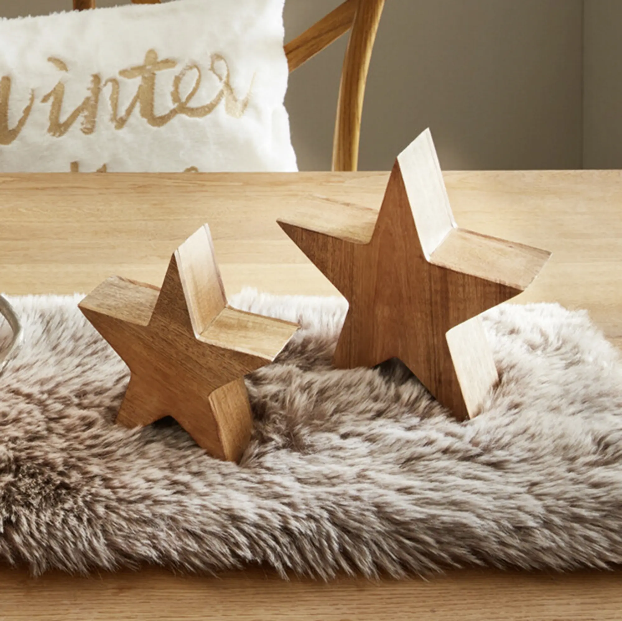 Acheter Lot de 2 étoiles "bois de manguier"  dans la boutique en ligne de Frank Flechtwaren