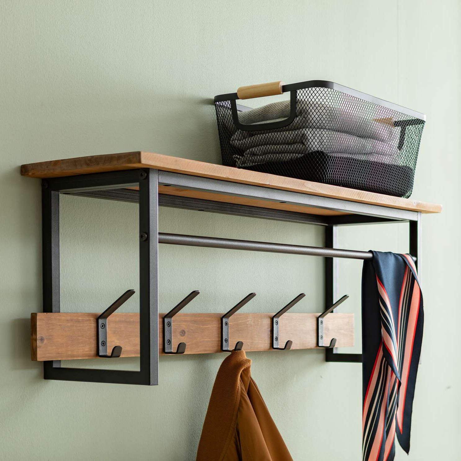 Acheter Garderobe "industrielle"  dans la boutique en ligne de Frank Flechtwaren