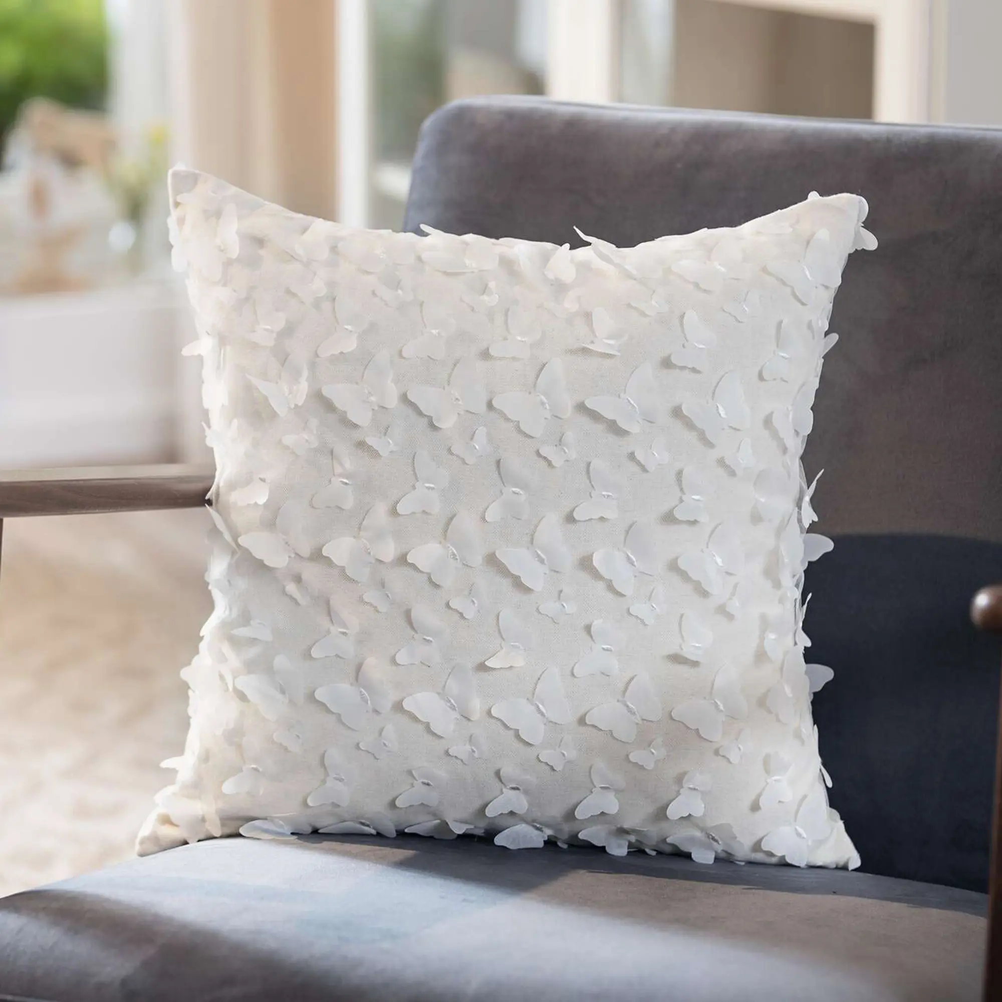 Acheter Housse de coussin "tendres papillons". dans la boutique en ligne de Frank Flechtwaren pour Pâques Acheter Housse de coussin "tendres papillons". dans la boutique en ligne de Frank Flechtwaren pour Pâques