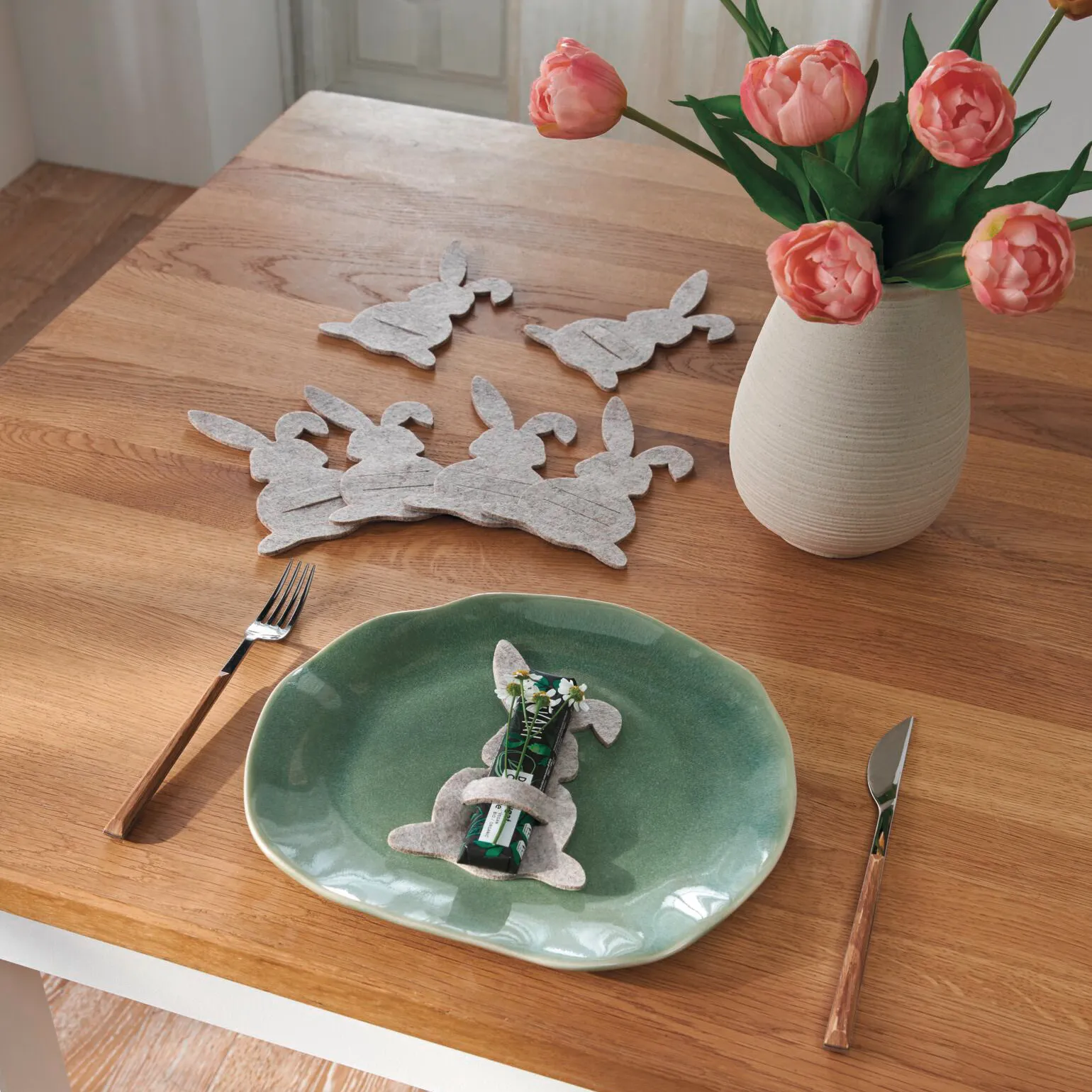 Acheter Lot de 8 pochettes couverts "Lapin"  dans la boutique en ligne de Frank Flechtwaren pour Table festive