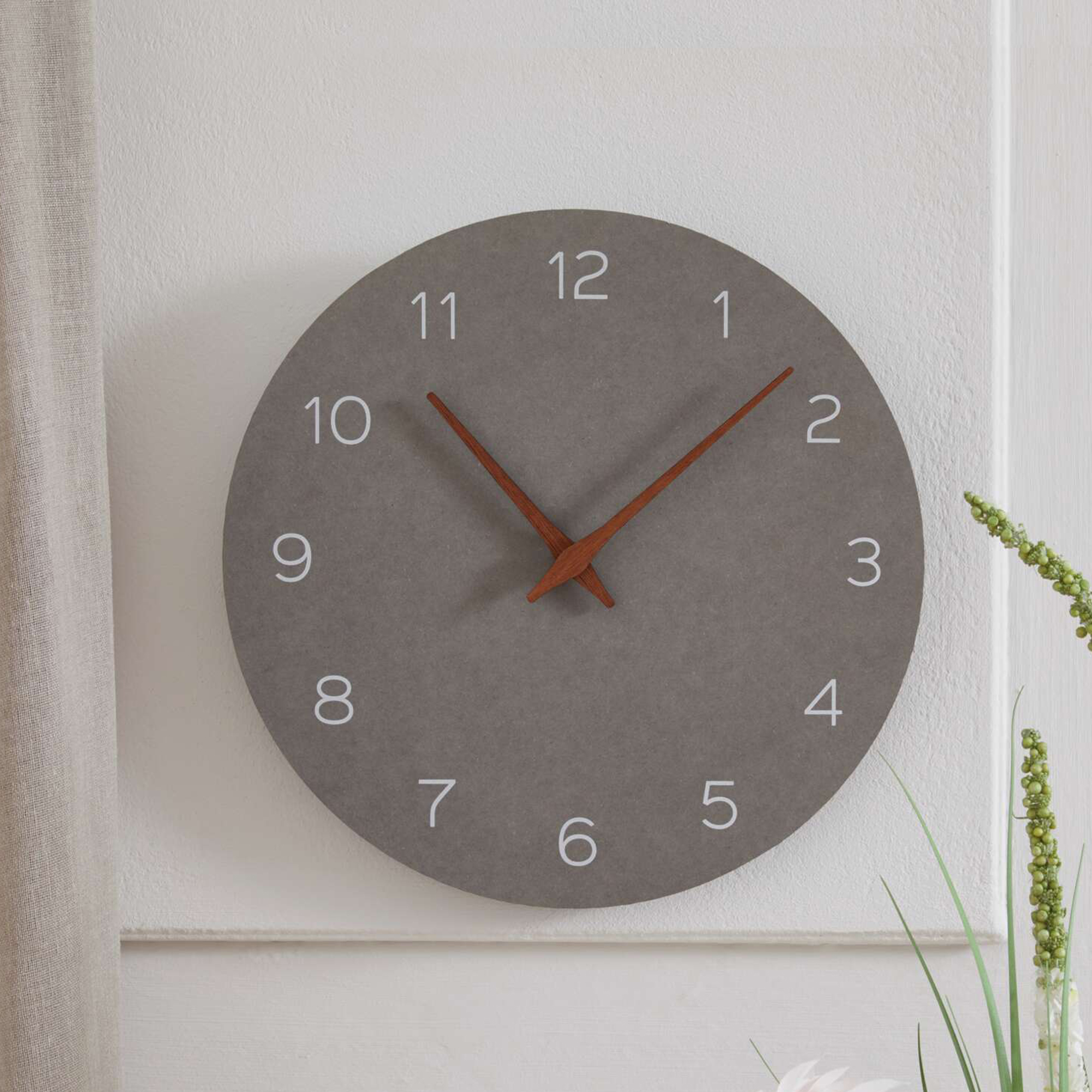 Acheter Horloge murale "gris"  dans la boutique en ligne de Frank Flechtwaren