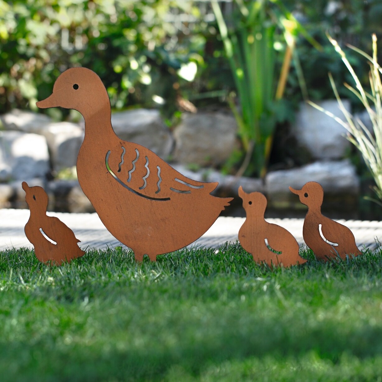 Acheter Lot de 4 pics "famille de canards"  dans la boutique en ligne de Frank Flechtwaren