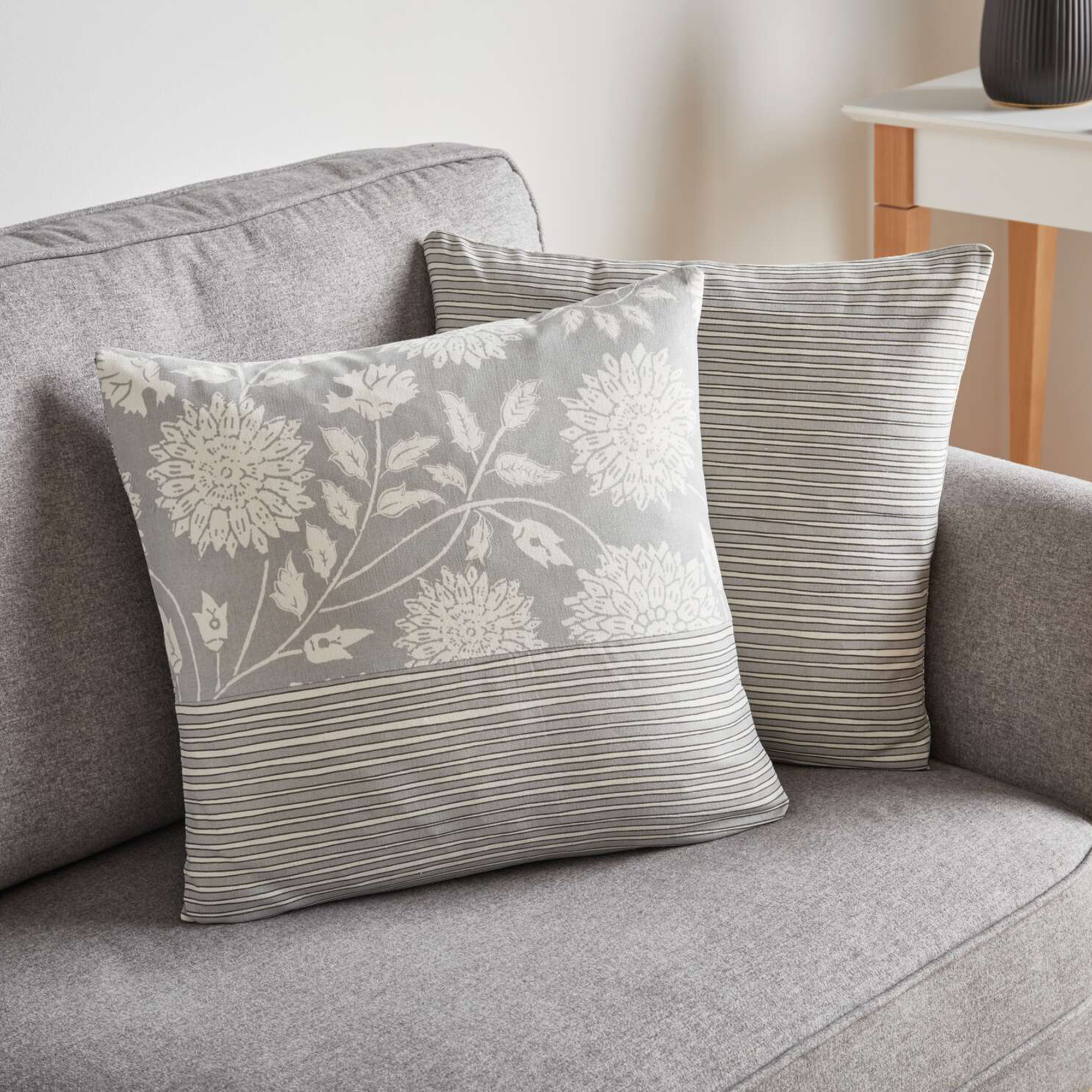 Acheter Housse de coussin "Flora"  dans la boutique en ligne de Frank Flechtwaren