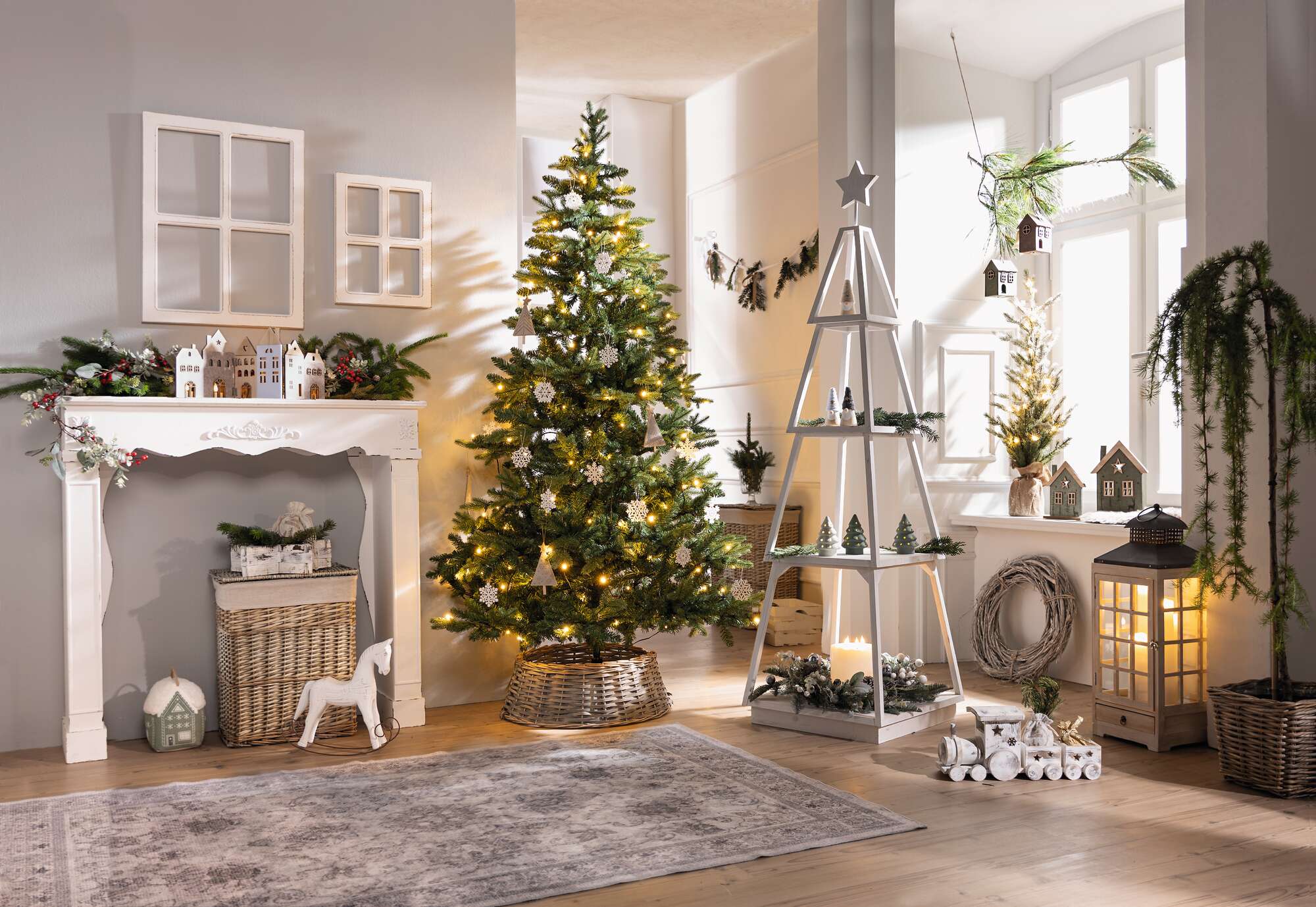 Acheter Train décoratif "Shabby-White"  dans la boutique en ligne de Frank Flechtwaren pour Look de fête : menthe &amp; blanc