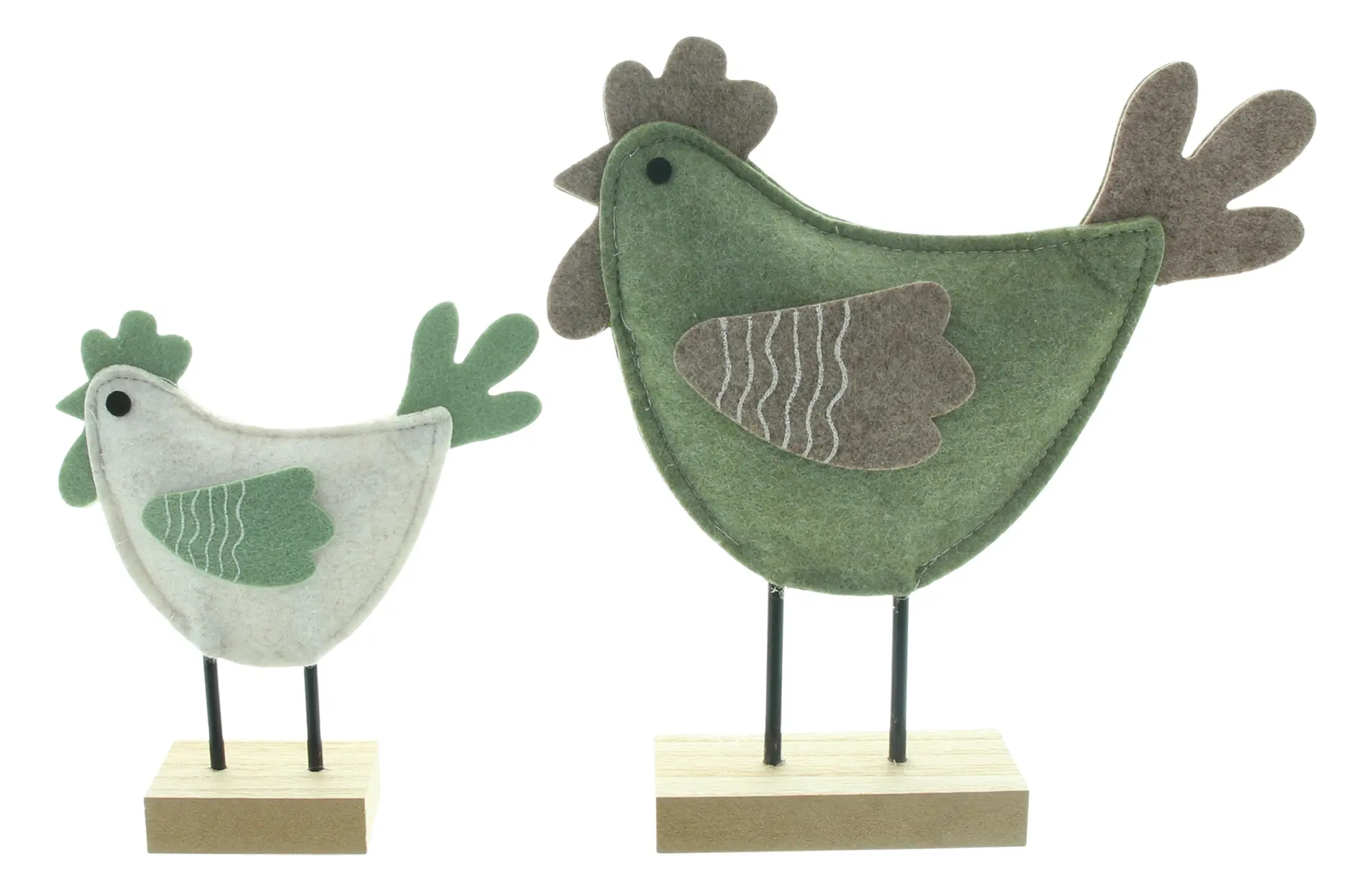 Acheter Lot de 2 figurines " poule et coq"  dans la boutique en ligne de Frank Flechtwaren pour Figurines décoratives