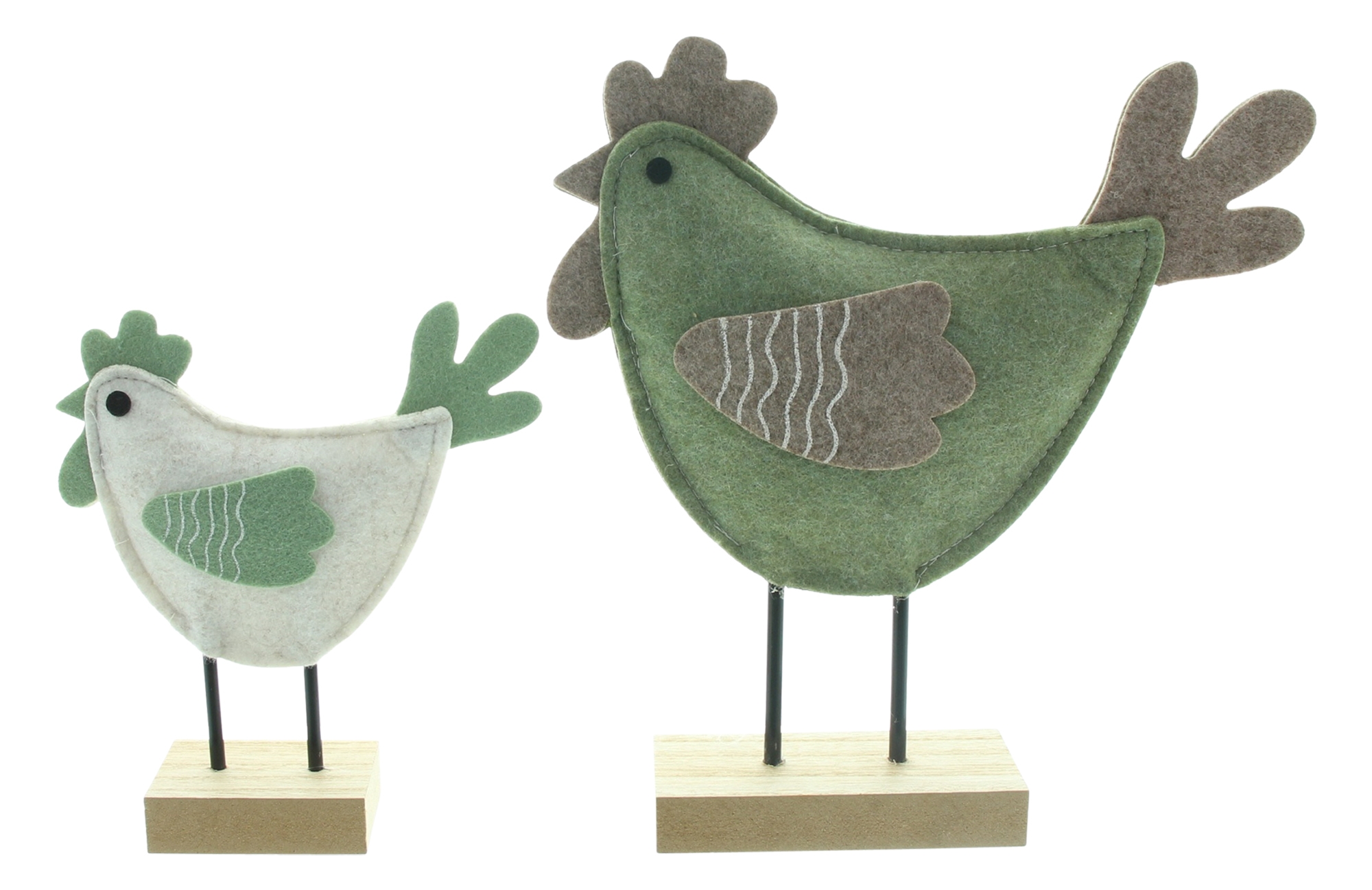 Acheter Lot de 2 figurines " poule et coq"  dans la boutique en ligne de Frank Flechtwaren pour Nouvel arrivage