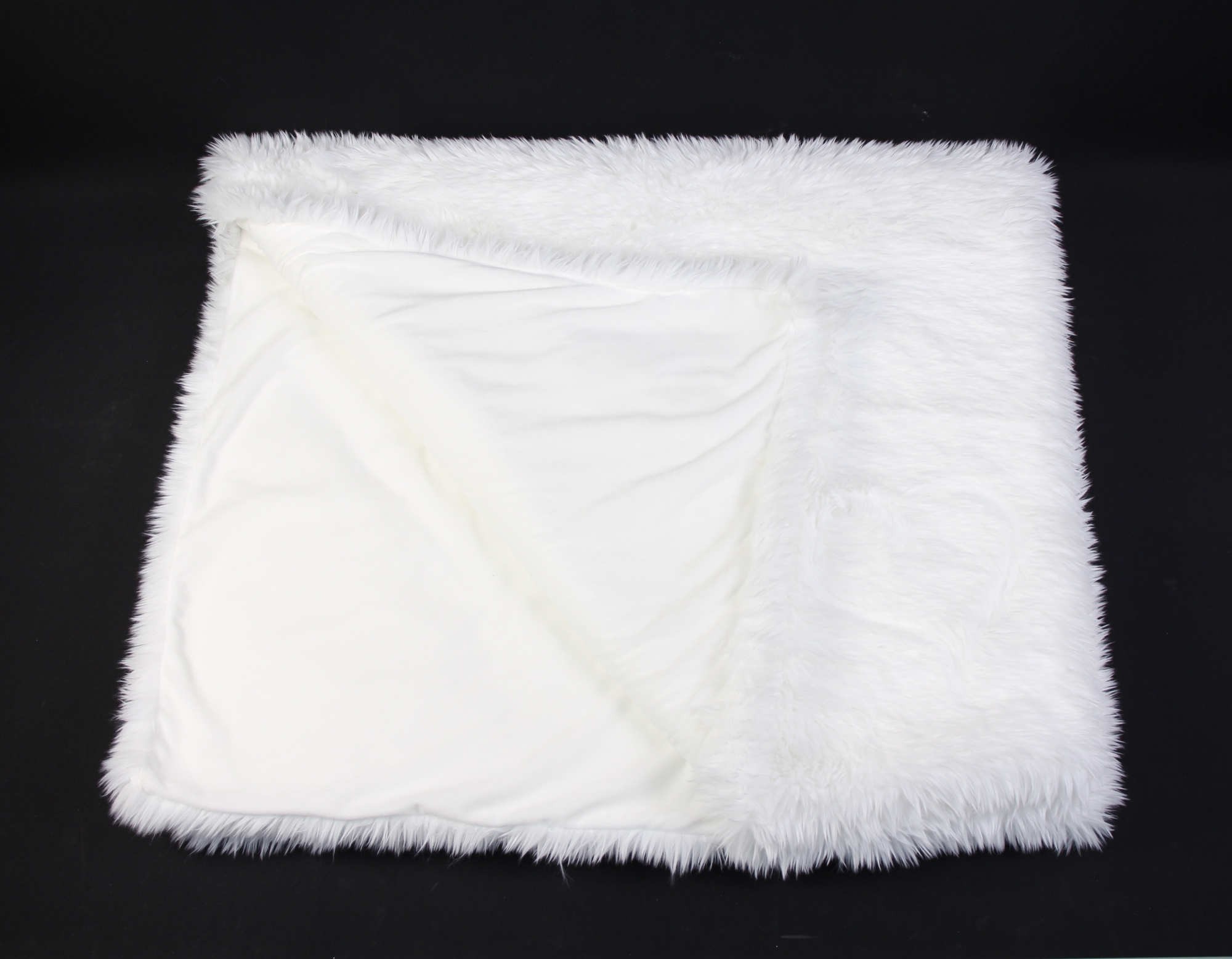 Acheter Couverture en fourrure synthétique "Offwhite" dans la boutique en ligne de Frank Flechtwaren pour Automne Acheter Couverture en fourrure synthétique "Offwhite" dans la boutique en ligne de Frank Flechtwaren pour Automne
