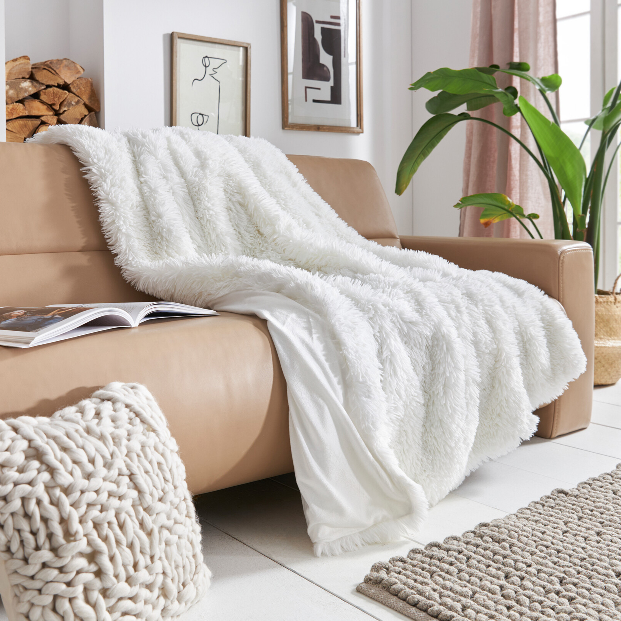 Acheter Couverture en fourrure synthétique "Offwhite"  dans la boutique en ligne de Frank Flechtwaren