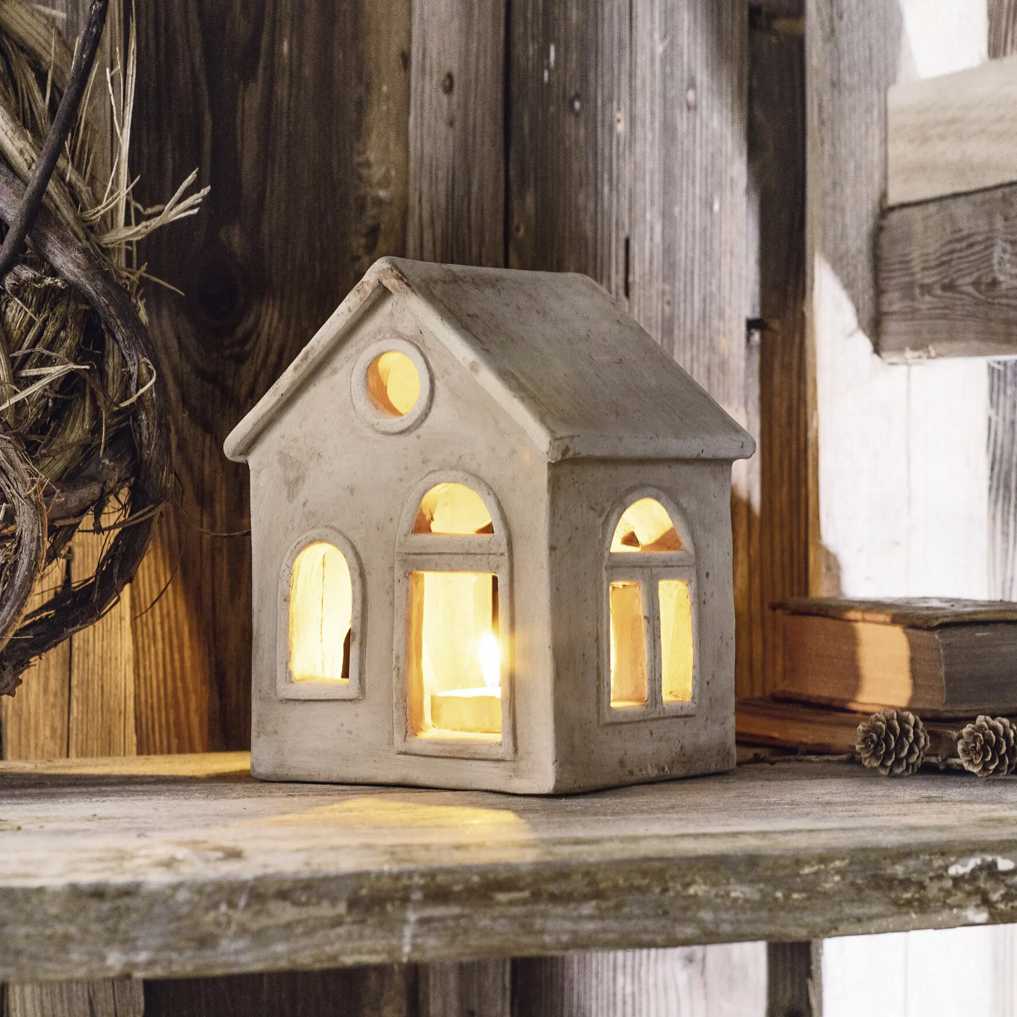 Acheter Maison en terre cuite "magie des lumières"  dans la boutique en ligne de Frank Flechtwaren