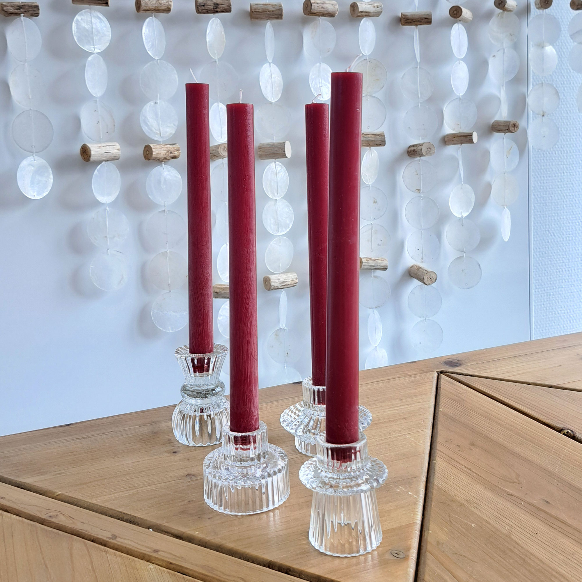 Acheter Lot de 4 bougies tiges "bourgogne"  dans la boutique en ligne de Frank Flechtwaren