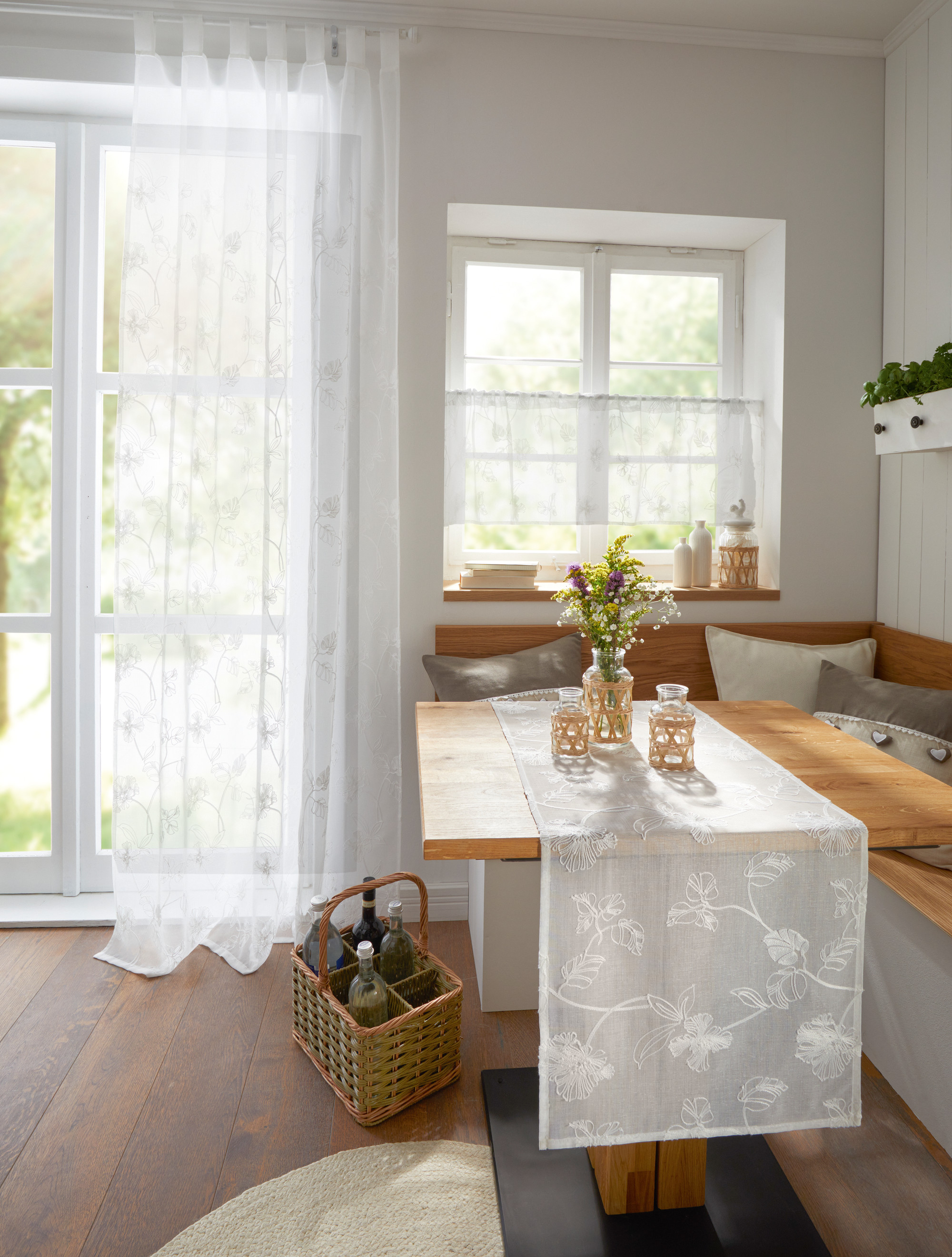 Acheter Chemin de table "fleurs blanches" dans la boutique en ligne de Frank Flechtwaren pour Cuisine Acheter Chemin de table "fleurs blanches" dans la boutique en ligne de Frank Flechtwaren pour Cuisine