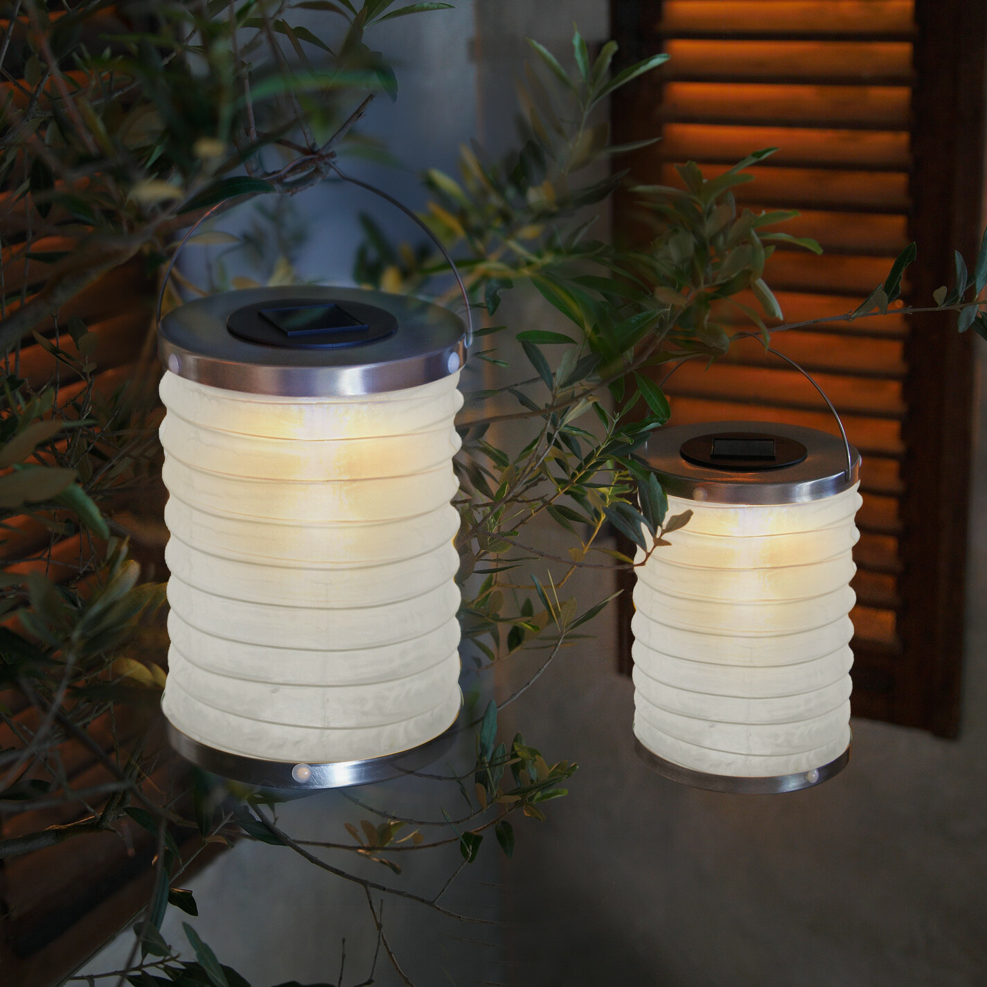 Acheter Lot de 2 lampions LED "solaire"  dans la boutique en ligne de Frank Flechtwaren