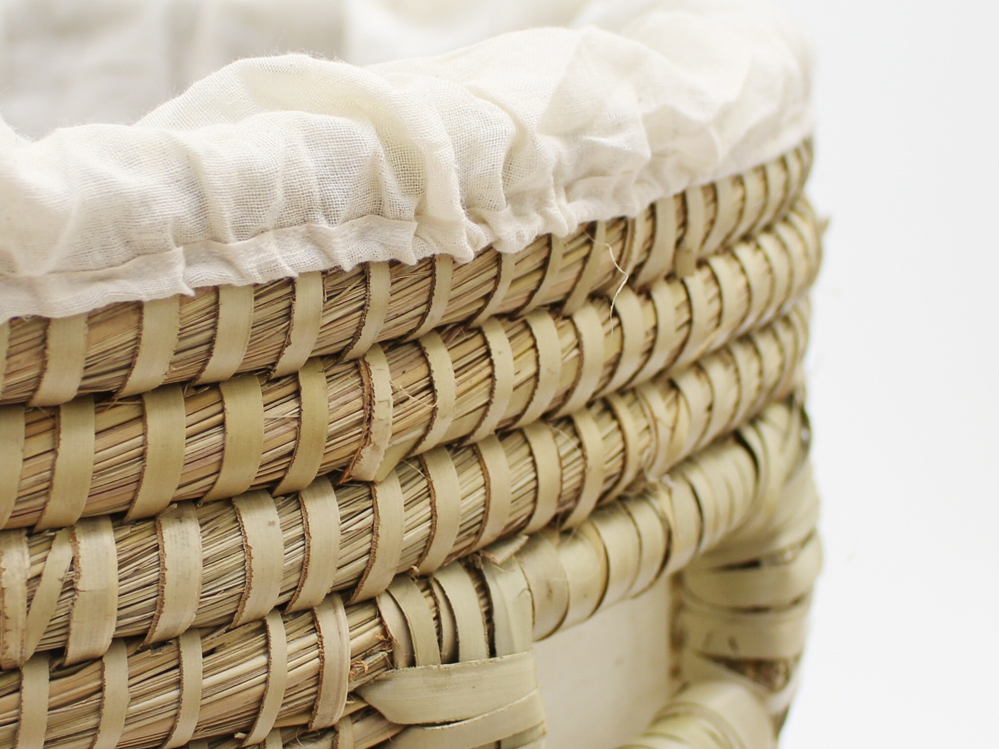 Acheter Panier à linge avec couvercle, PM dans la boutique en ligne de Frank Flechtwaren pour Salle de bain Acheter Panier à linge avec couvercle, PM dans la boutique en ligne de Frank Flechtwaren pour Salle de bain