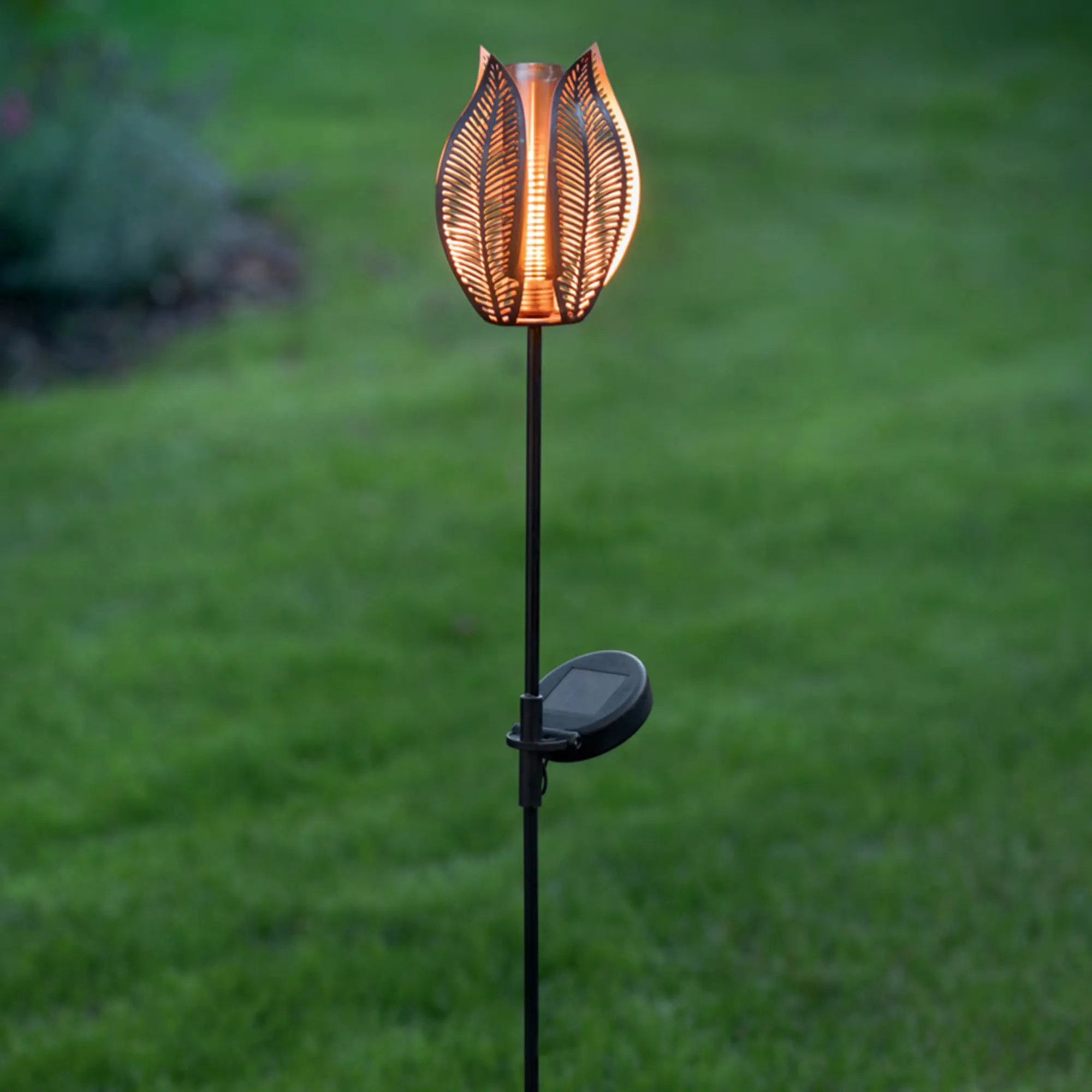 Acheter Pic solaire " fleur"  dans la boutique en ligne de Frank Flechtwaren pour Éclairage solaire