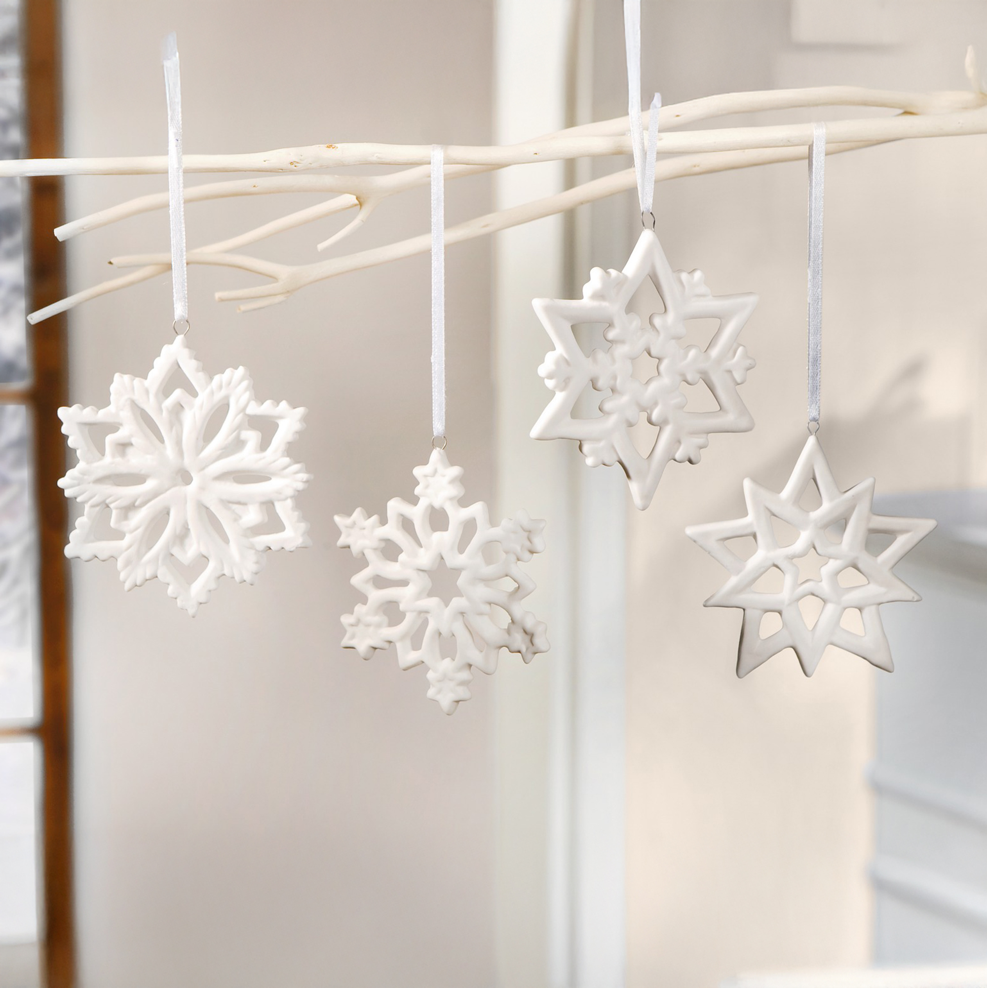 Acheter Lot de 4 suspensions "cristaux de neige"  dans la boutique en ligne de Frank Flechtwaren