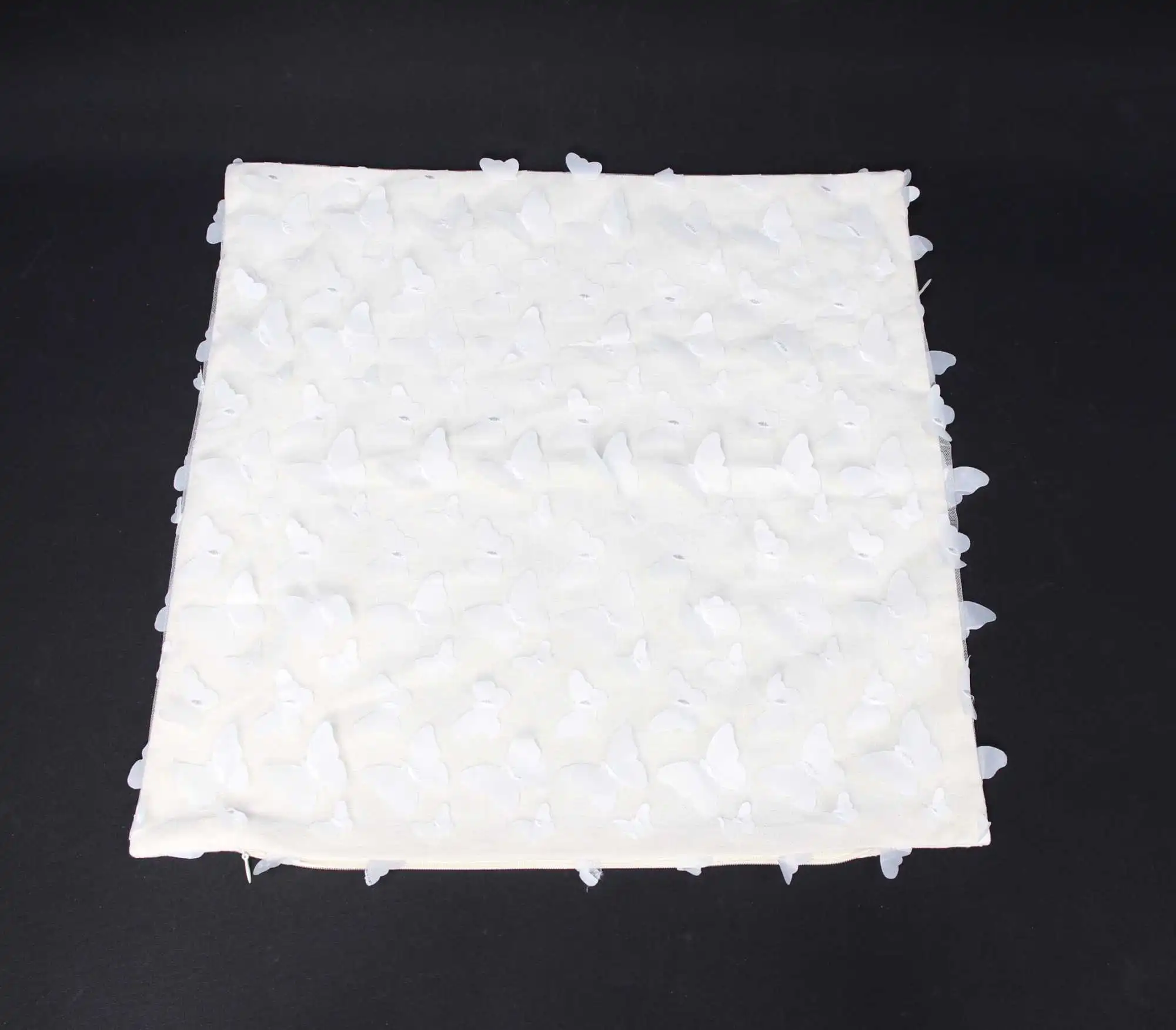 Acheter Housse de coussin "tendres papillons". dans la boutique en ligne de Frank Flechtwaren pour Pâques Acheter Housse de coussin "tendres papillons". dans la boutique en ligne de Frank Flechtwaren pour Pâques