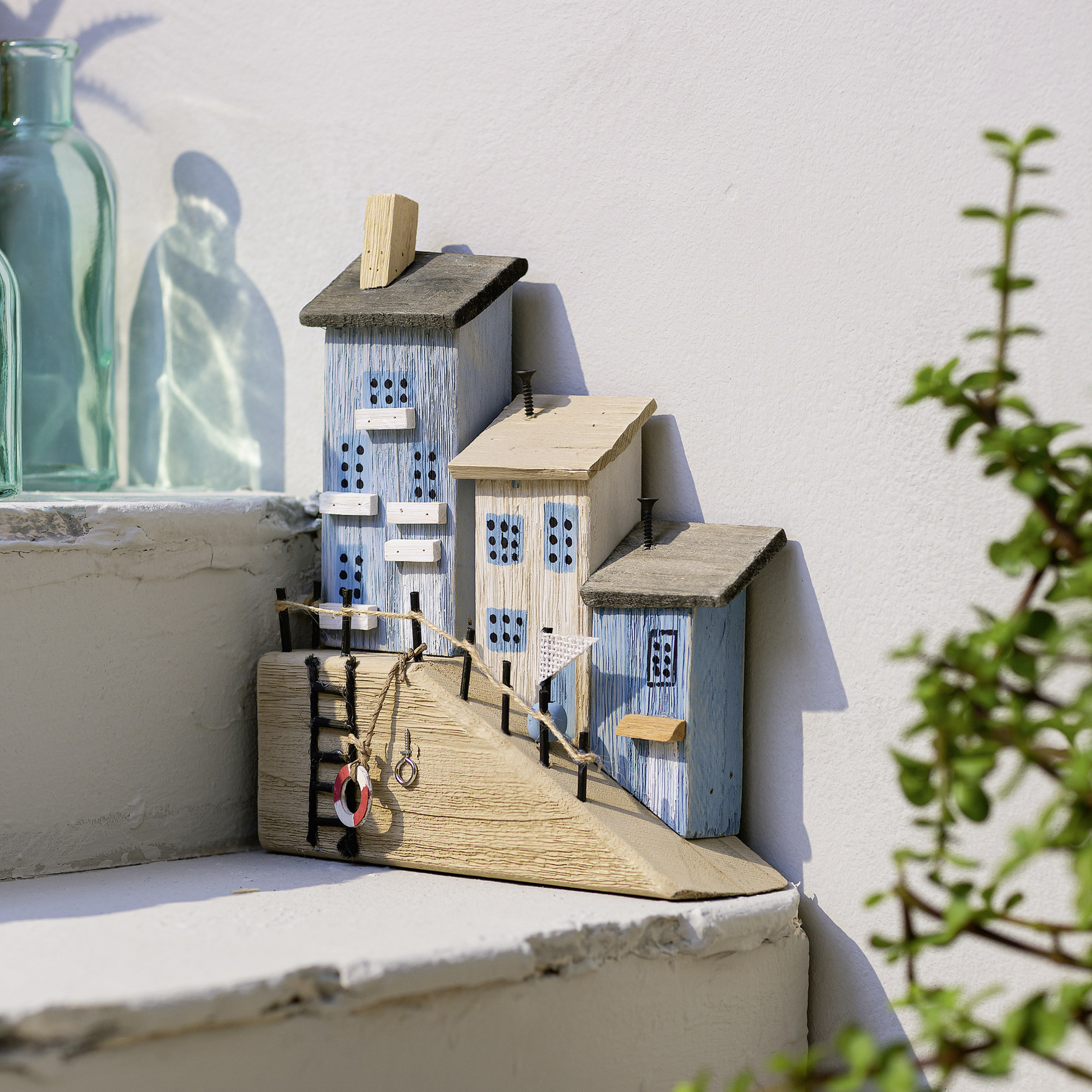 Acheter Maisonnette décorative "promenade le long du port"  dans la boutique en ligne de Frank Flechtwaren