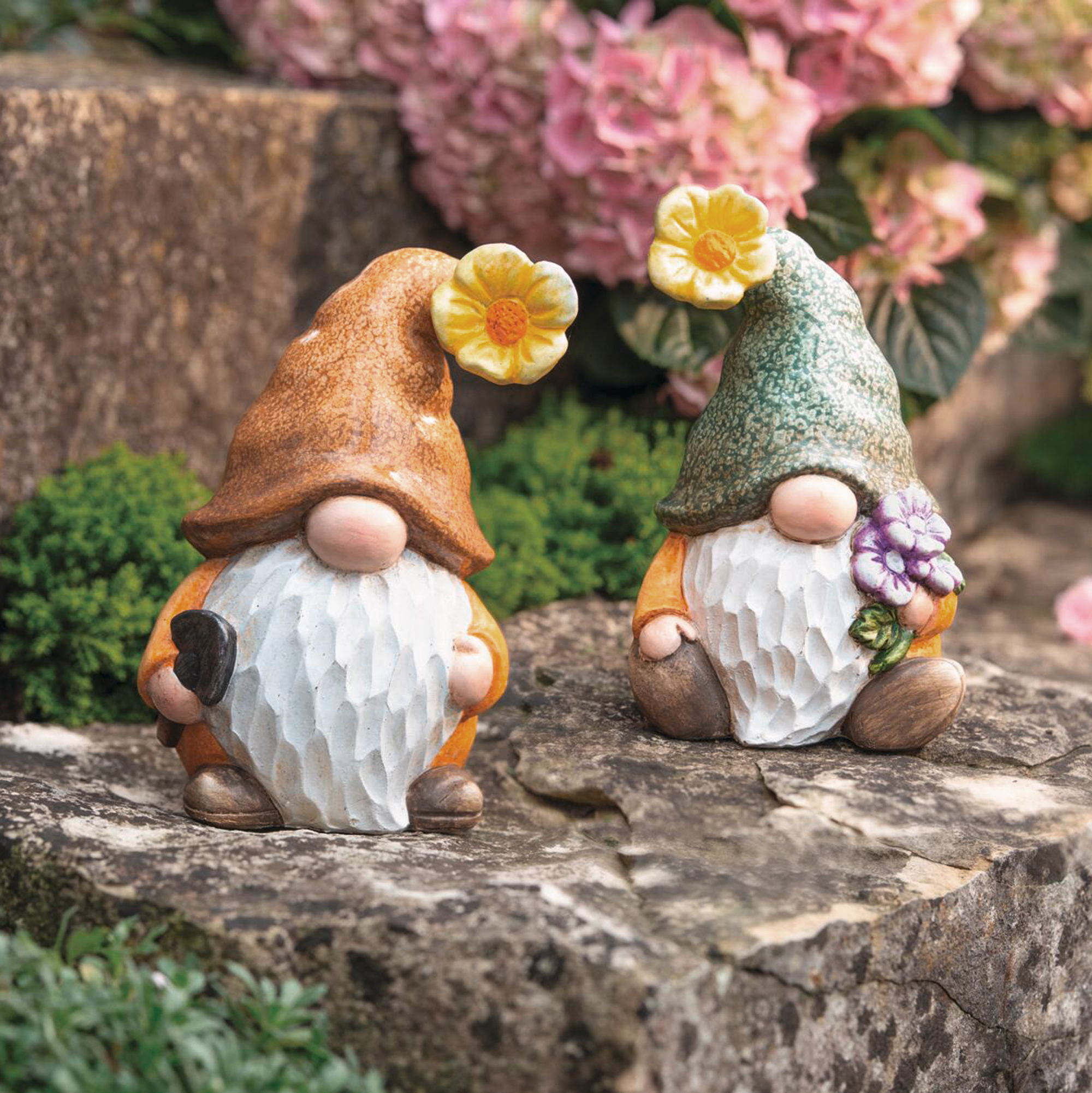 Acheter Lot de 2 lutins "jardinier"  dans la boutique en ligne de Frank Flechtwaren