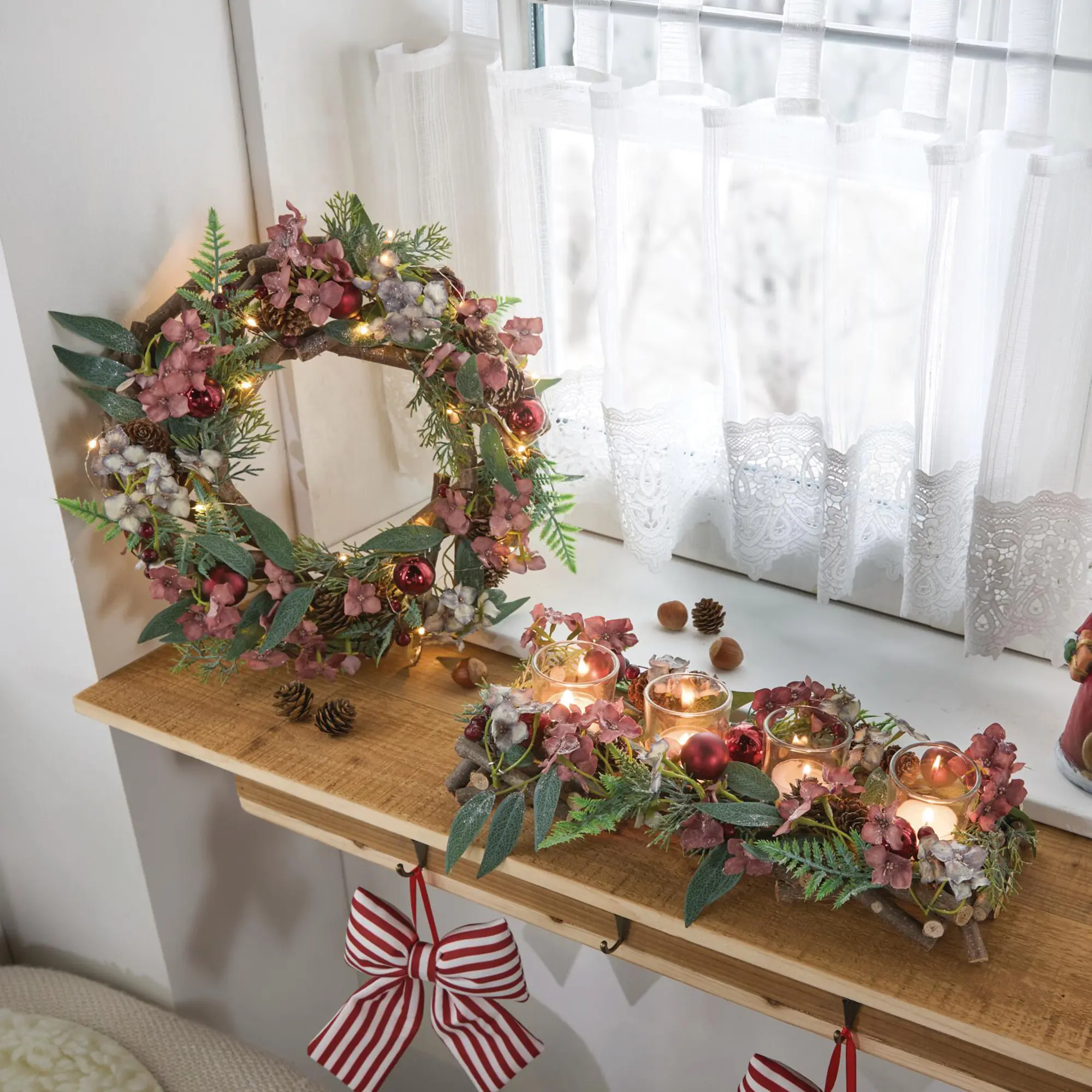 Acheter Couronne « Winter Blossom » dans la boutique en ligne de Frank Flechtwaren pour Couronnes de Noël