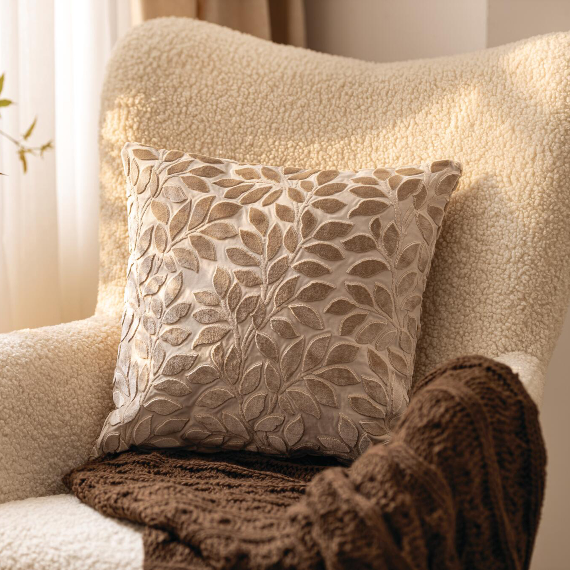 Acheter Housse de coussin "feuilles velours"  dans la boutique en ligne de Frank Flechtwaren pour Remplissages