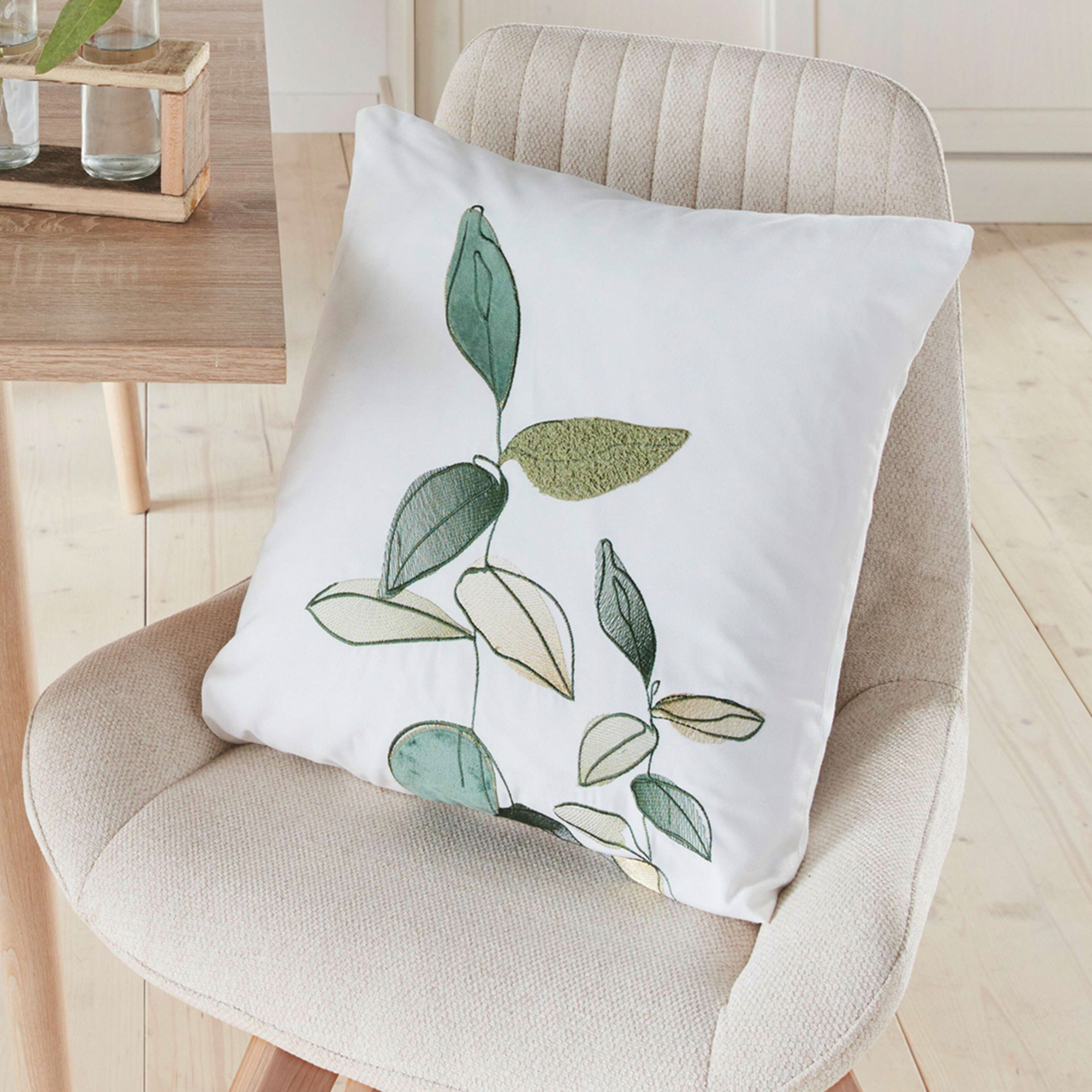 Acheter Housse de coussin "feuilles"  dans la boutique en ligne de Frank Flechtwaren