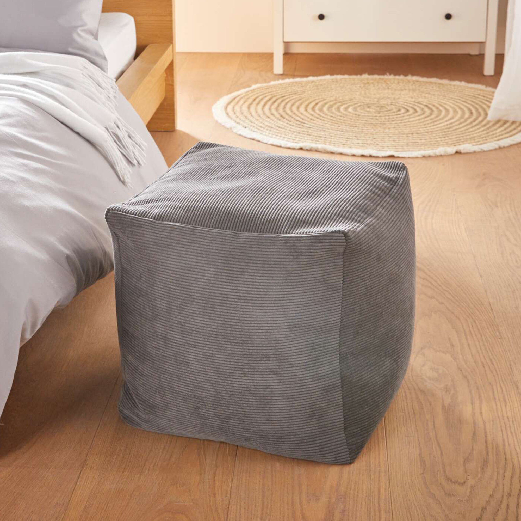 Acheter Pouf "velours côtelé"  dans la boutique en ligne de Frank Flechtwaren