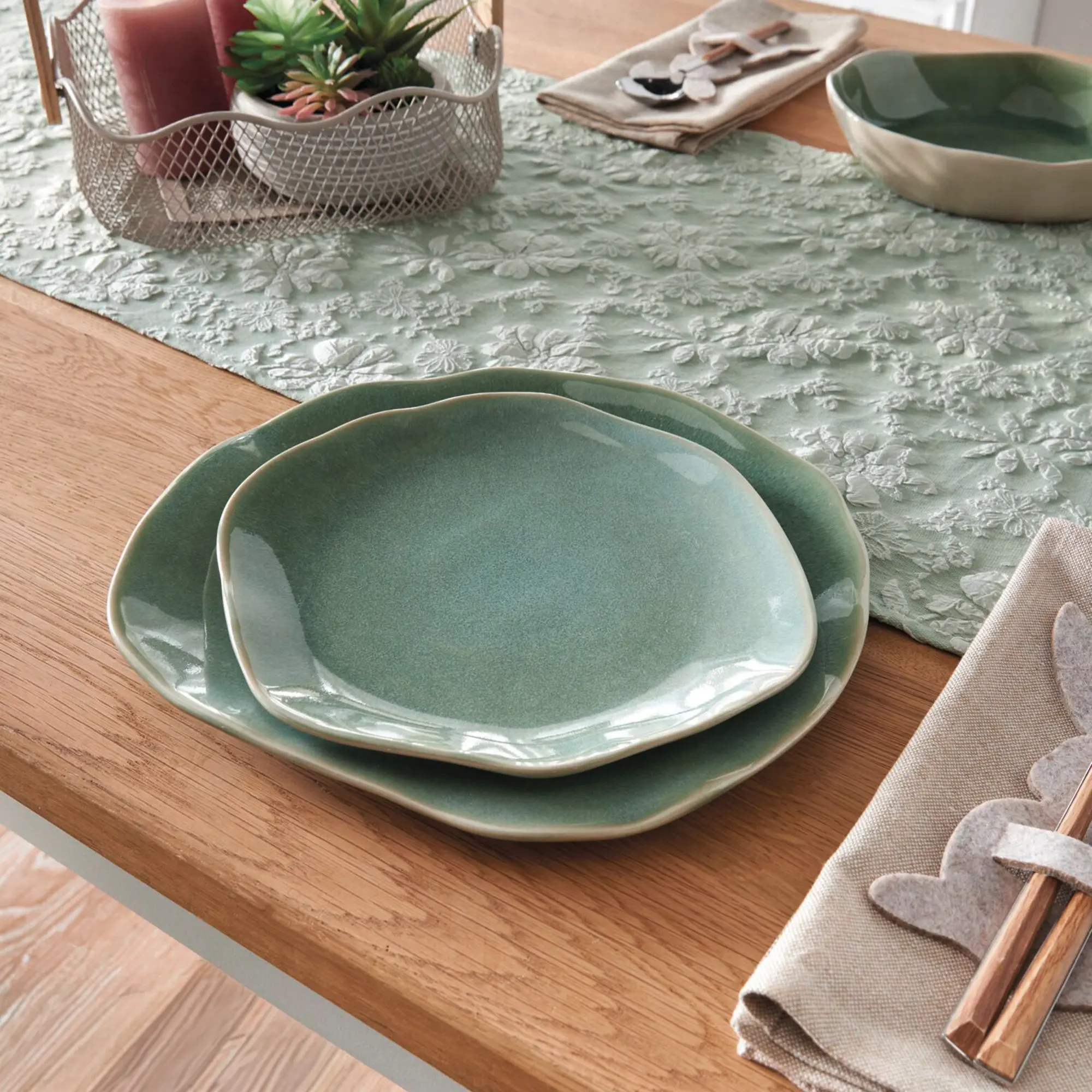 Acheter Lot de 2 assiettes "organic"  dans la boutique en ligne de Frank Flechtwaren