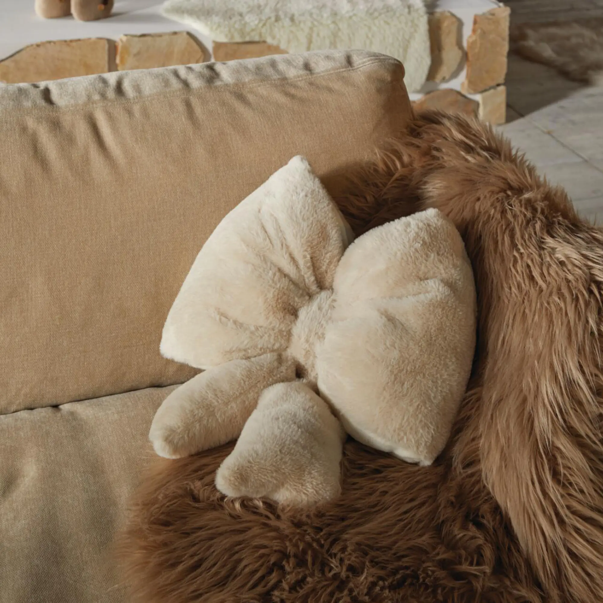 Acheter Noeud décoratif « Kuschelzart »  dans la boutique en ligne de Frank Flechtwaren
