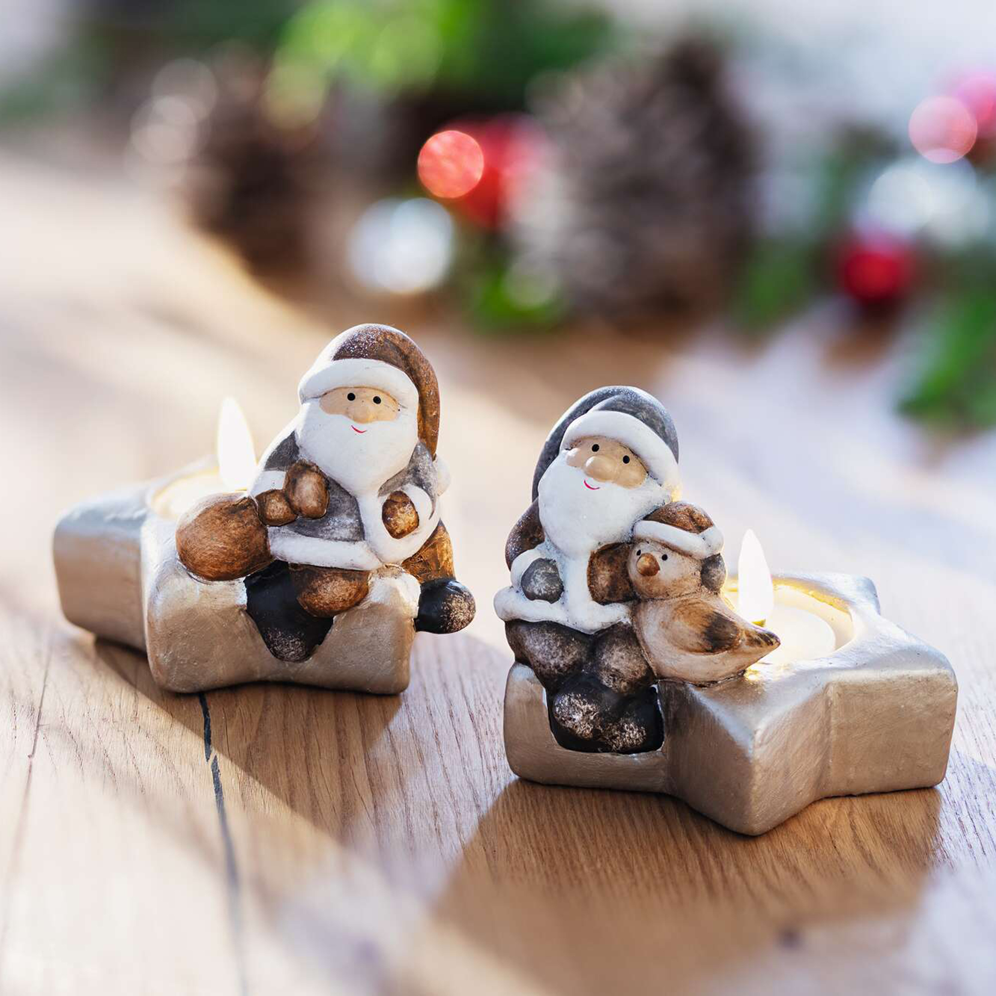 Acheter Lot de 2 bougeoirs "étoile avec Père Noël"  dans la boutique en ligne de Frank Flechtwaren pour Noël