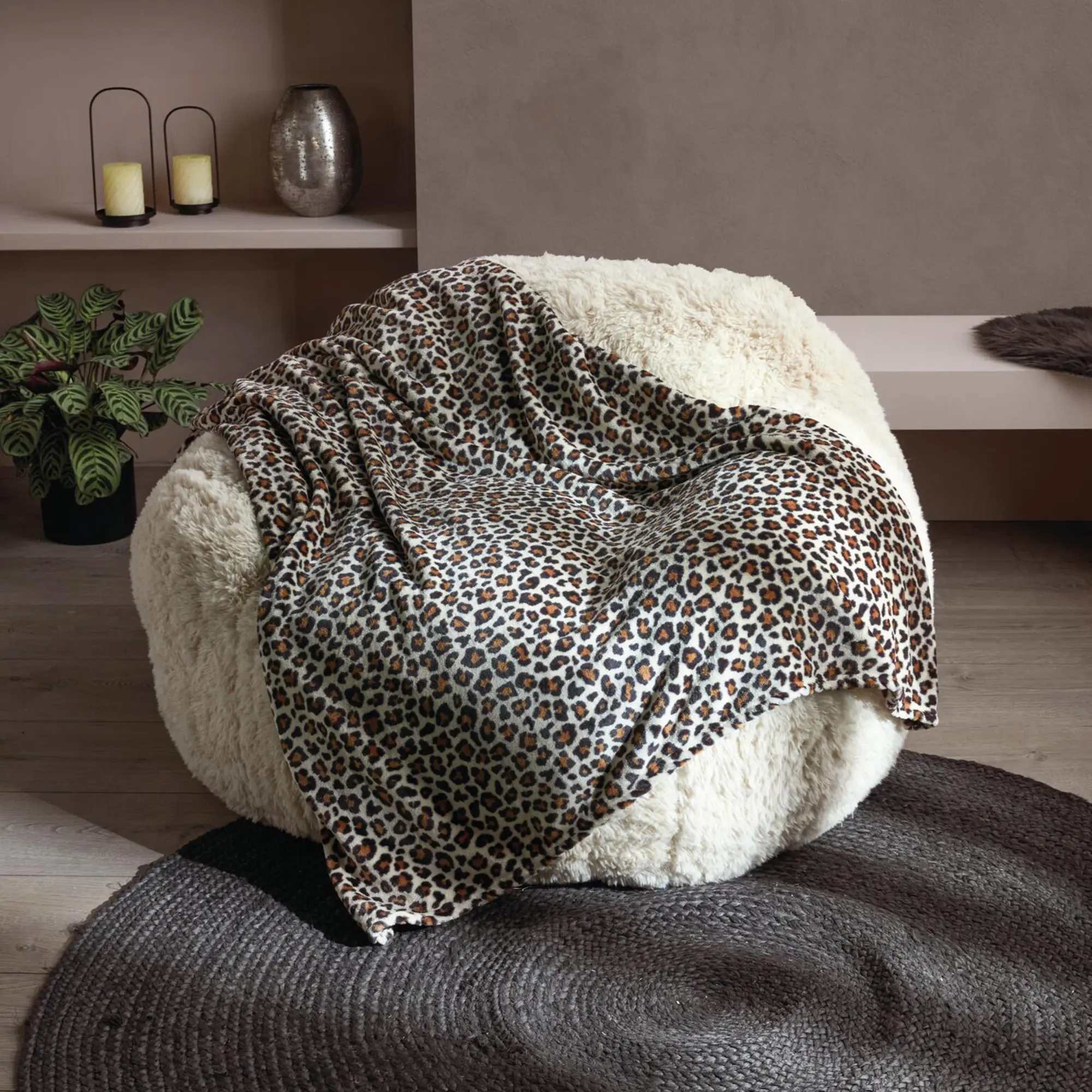 Acheter Couverture douillette « Leo »  dans la boutique en ligne de Frank Flechtwaren