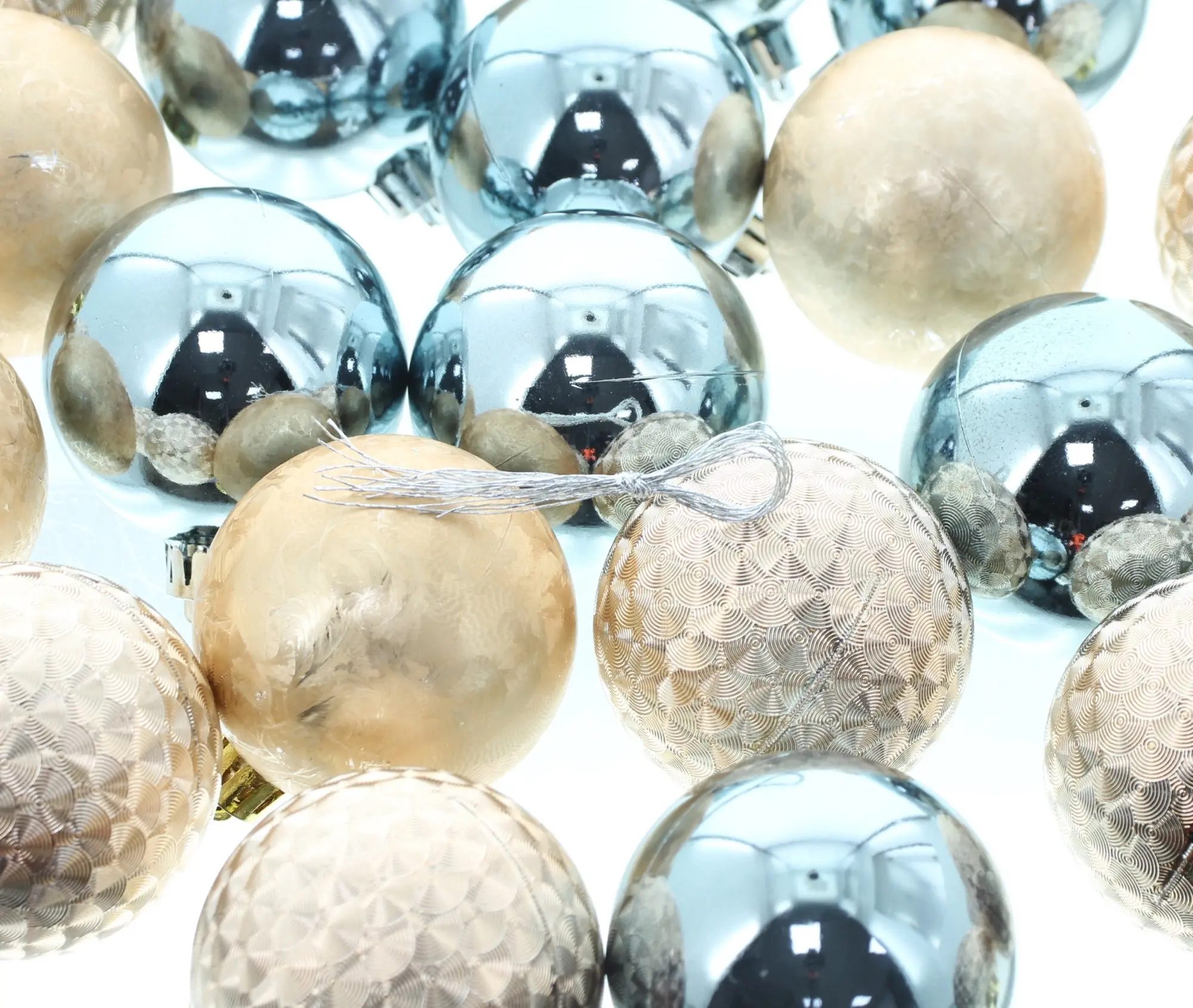Acheter Lot de 30 boules pour sapin de Noël "Modern"  dans la boutique en ligne de Frank Flechtwaren