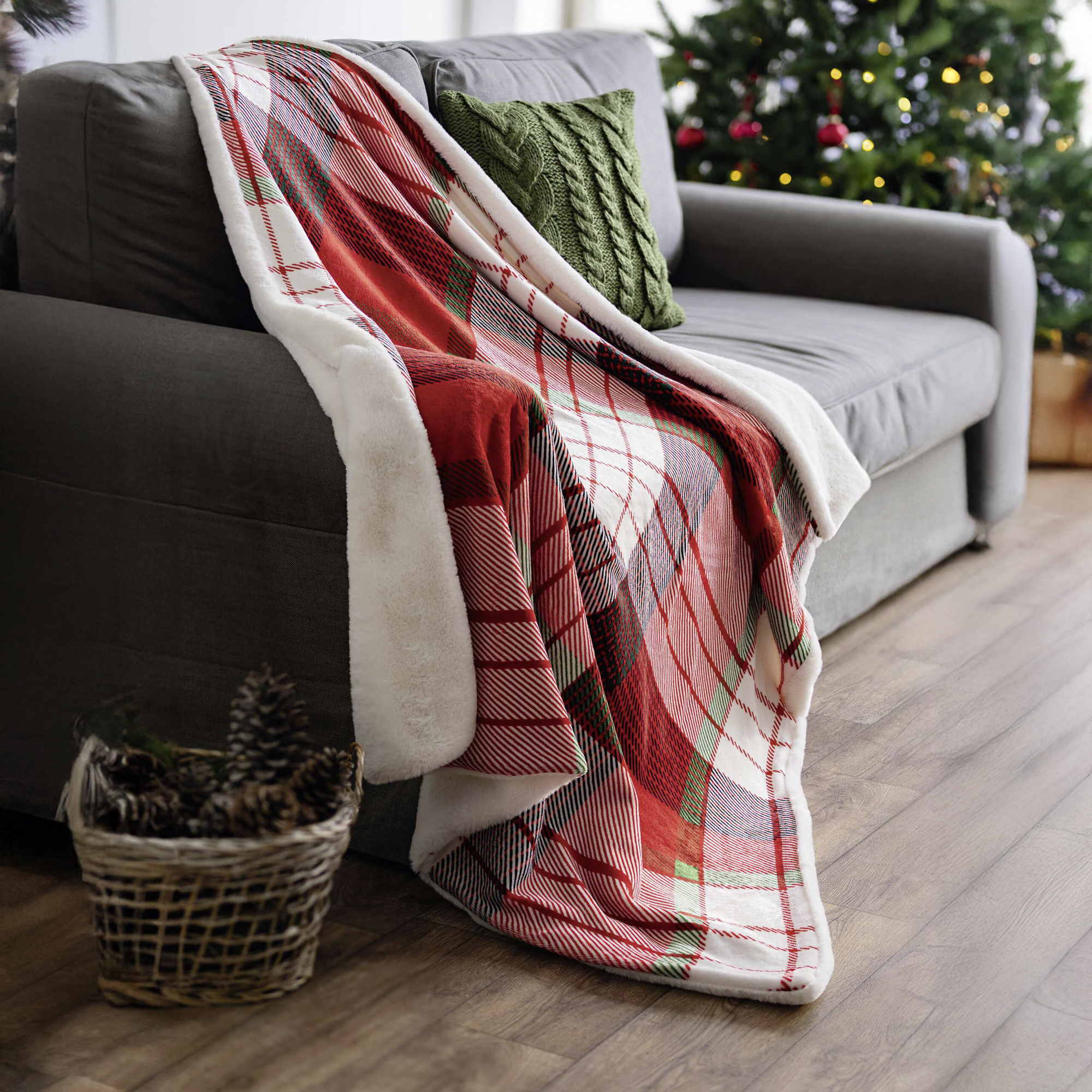 Acheter Couverture douillette "carreaux de Noël"  dans la boutique en ligne de Frank Flechtwaren