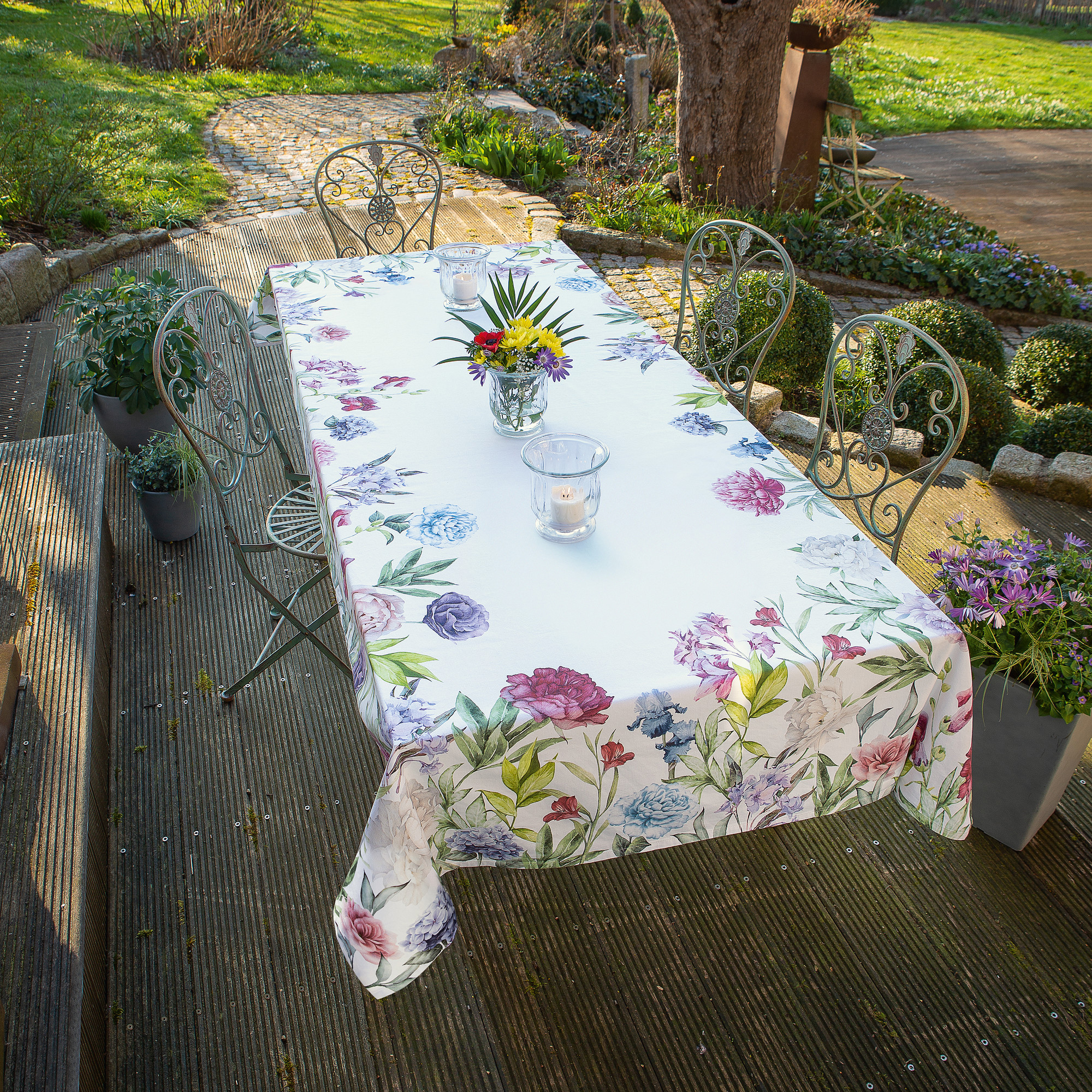 Acheter Nappe "prairie en fleur" dans la boutique en ligne de Frank Flechtwaren pour Grandes Nappes Acheter Nappe "prairie en fleur" dans la boutique en ligne de Frank Flechtwaren pour Grandes Nappes