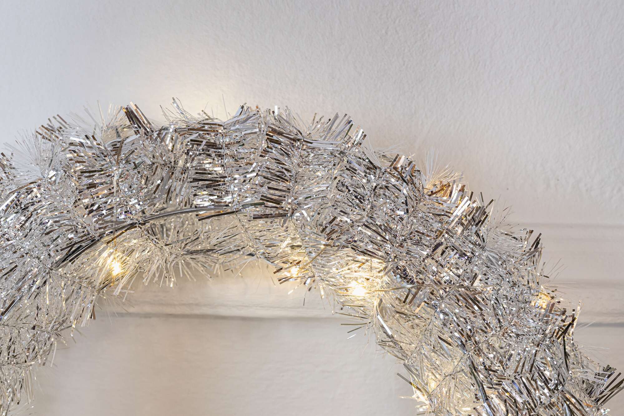 Acheter Couronne LED "scintillement argenté"  dans la boutique en ligne de Frank Flechtwaren pour Couronnes de Noël