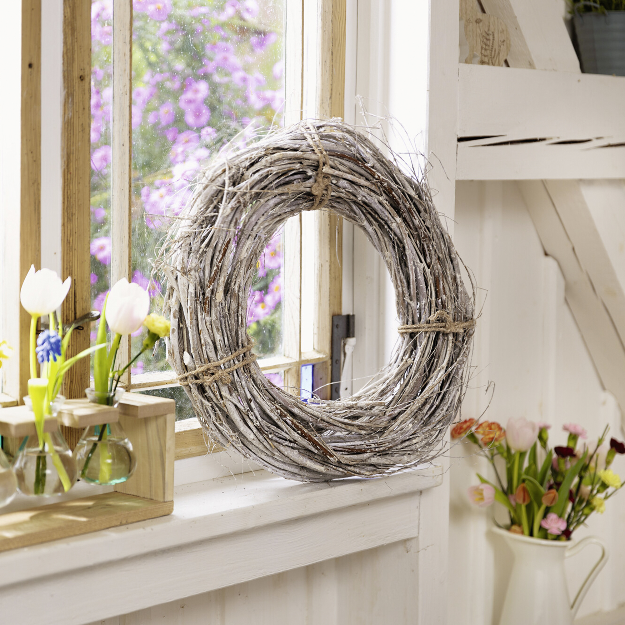 Acheter Couronne de brindilles "White Charme"  dans la boutique en ligne de Frank Flechtwaren