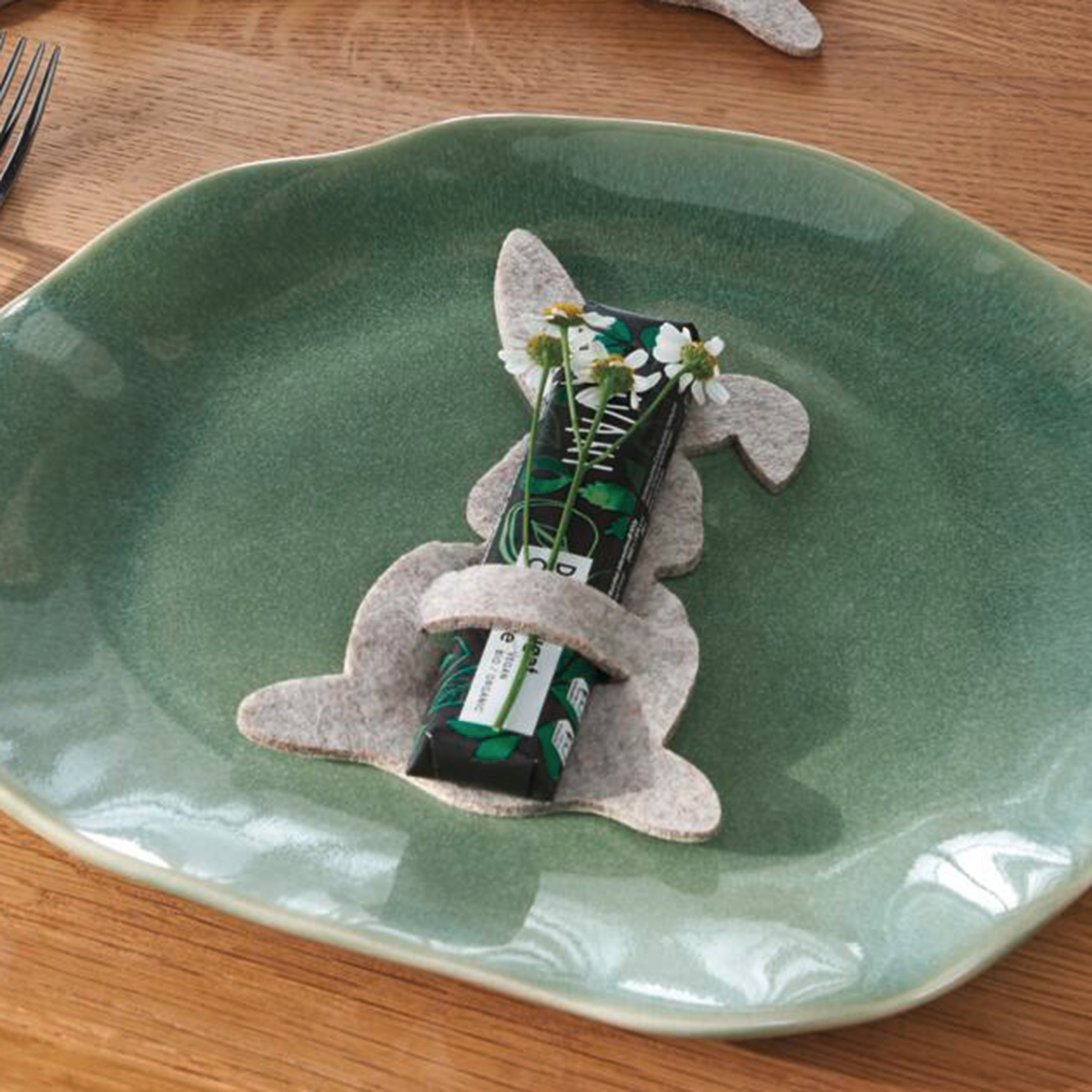 Acheter Lot de 8 pochettes couverts "Lapin"  dans la boutique en ligne de Frank Flechtwaren