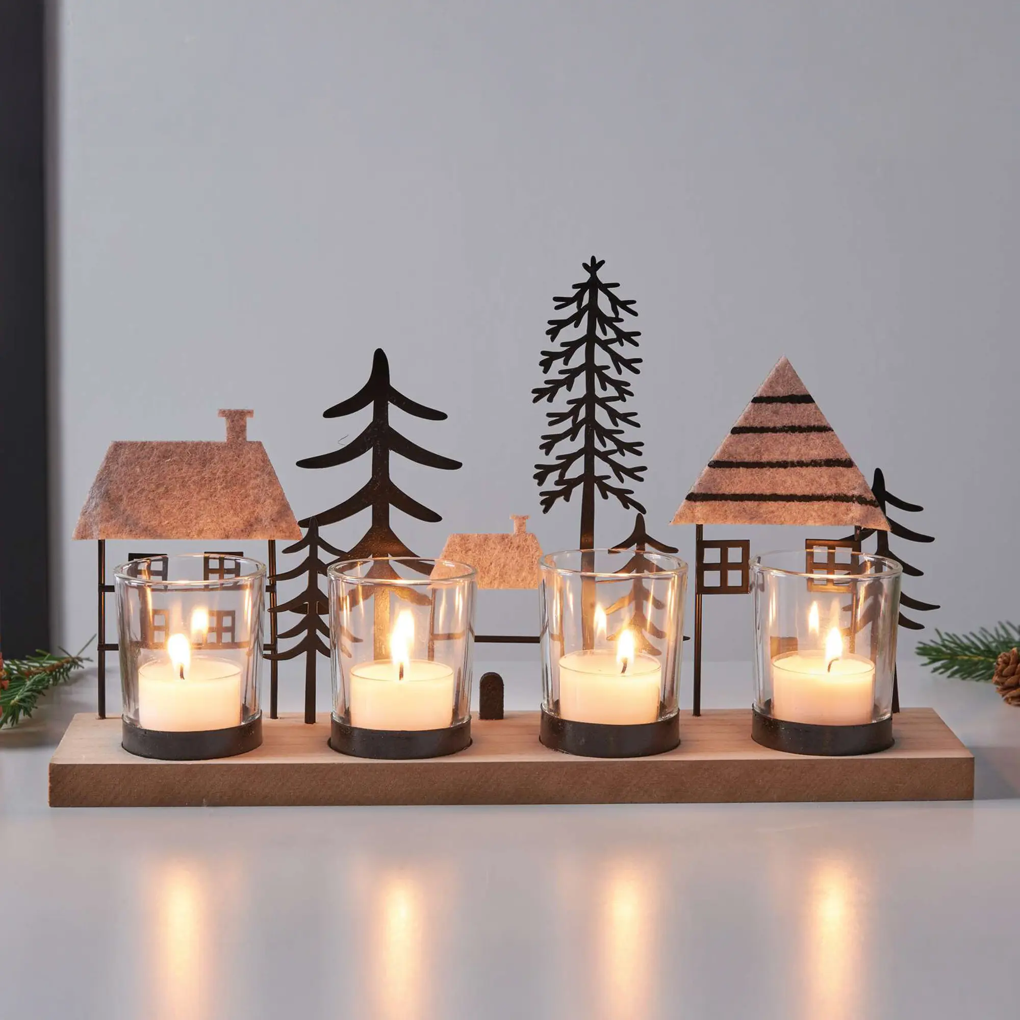 Acheter Board lumignon "sapin &amp; maison"  dans la boutique en ligne de Frank Flechtwaren